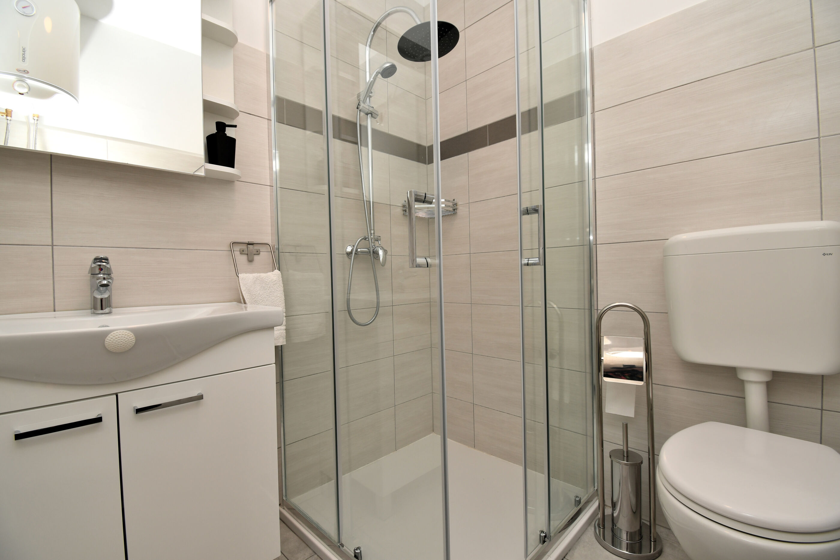 Apartments Plomin 99001-A2