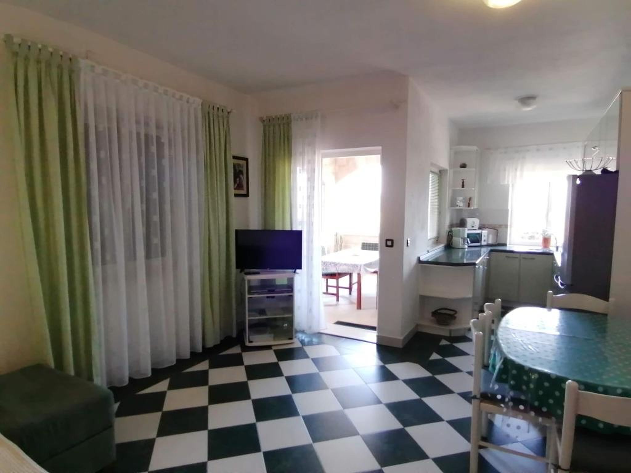 Apartments Family 115351-A1