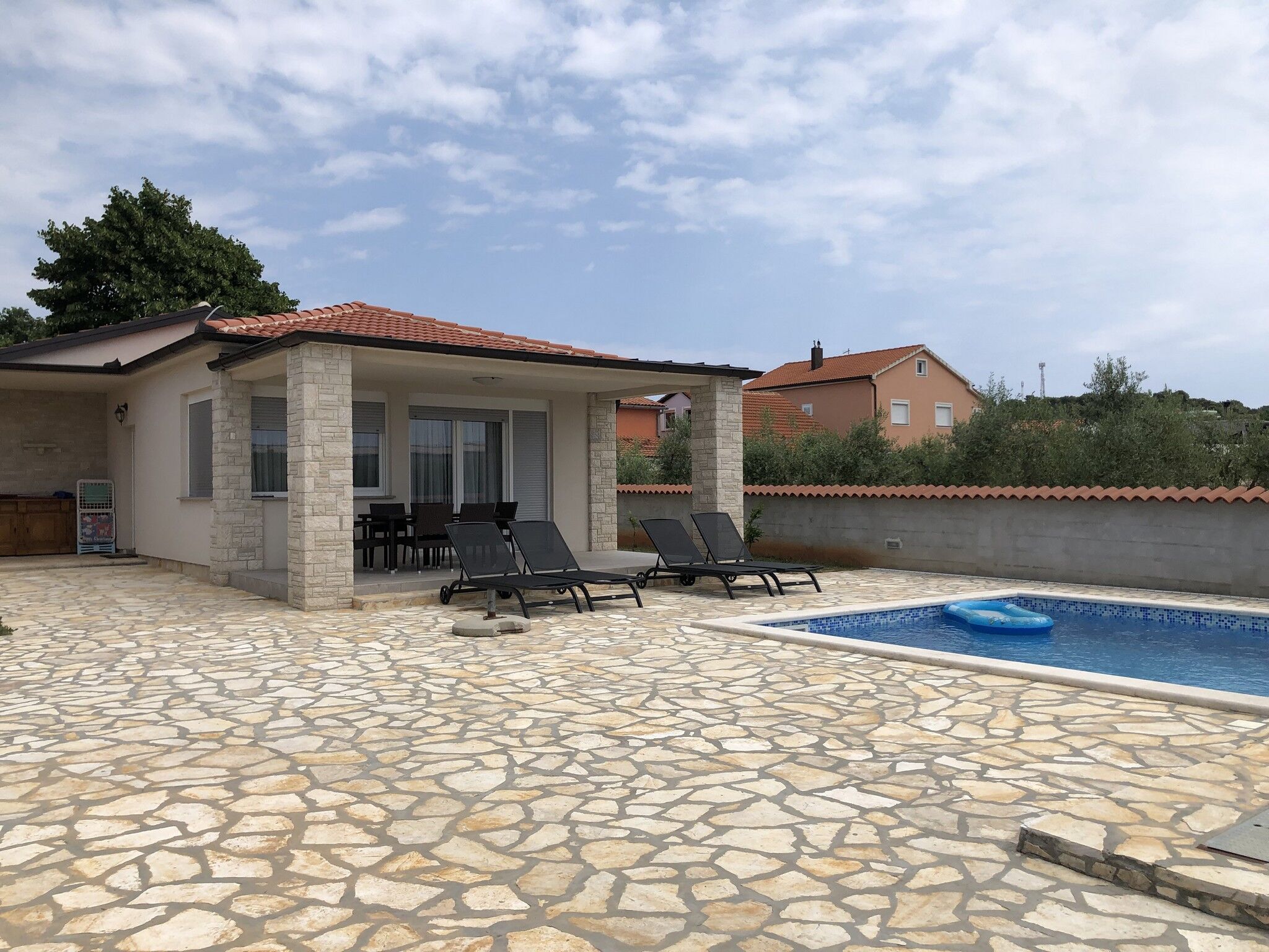 House LjubaV 10932-K1