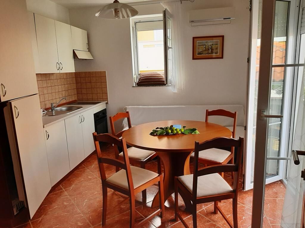 Apartments Vladimir 78021-A1
