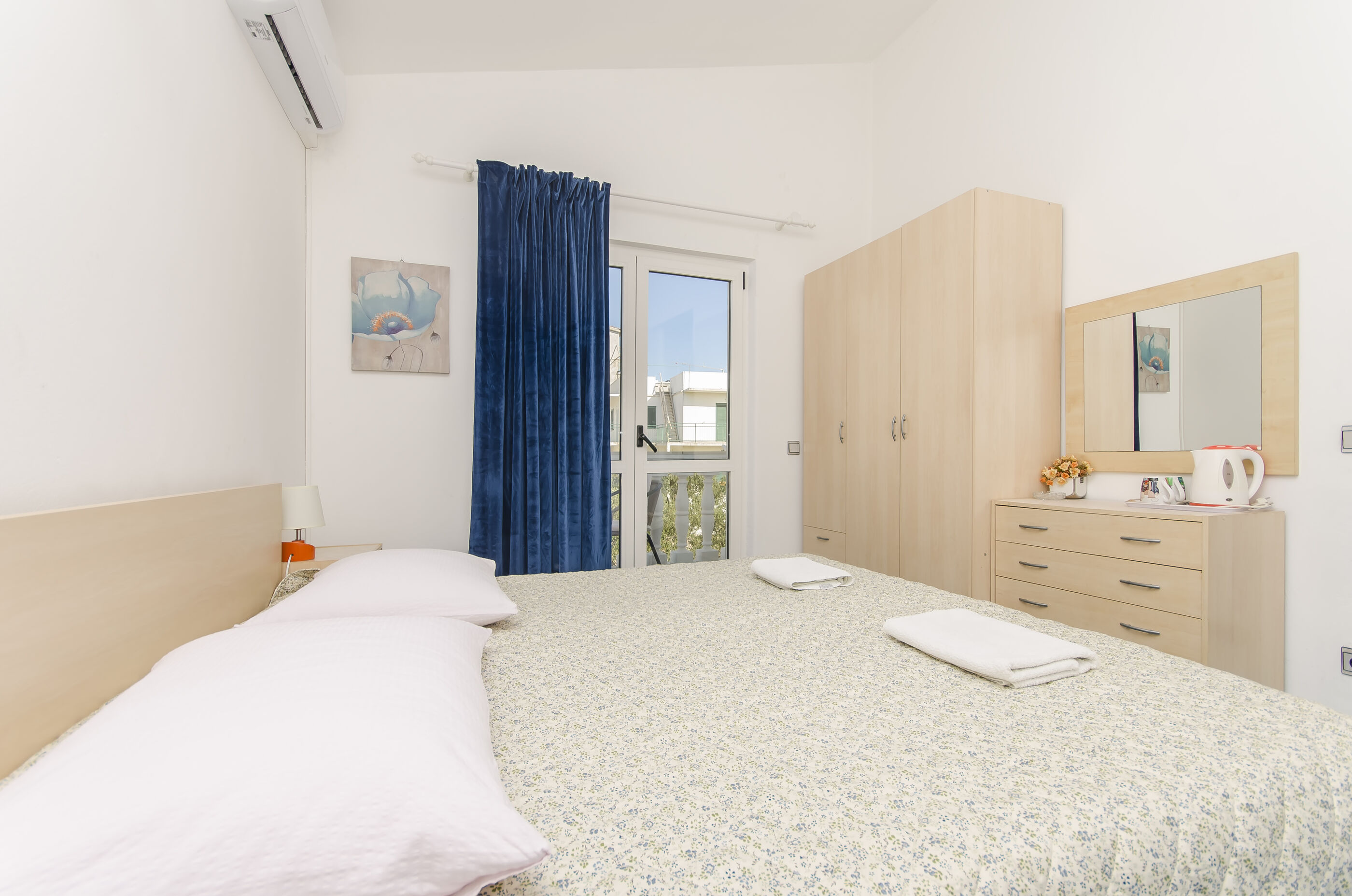 Apartment and Rooms Radojka 40963-S4