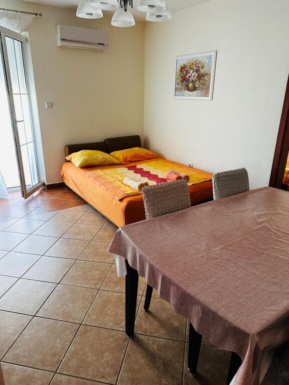 Apartments Vladimir 78021-A3