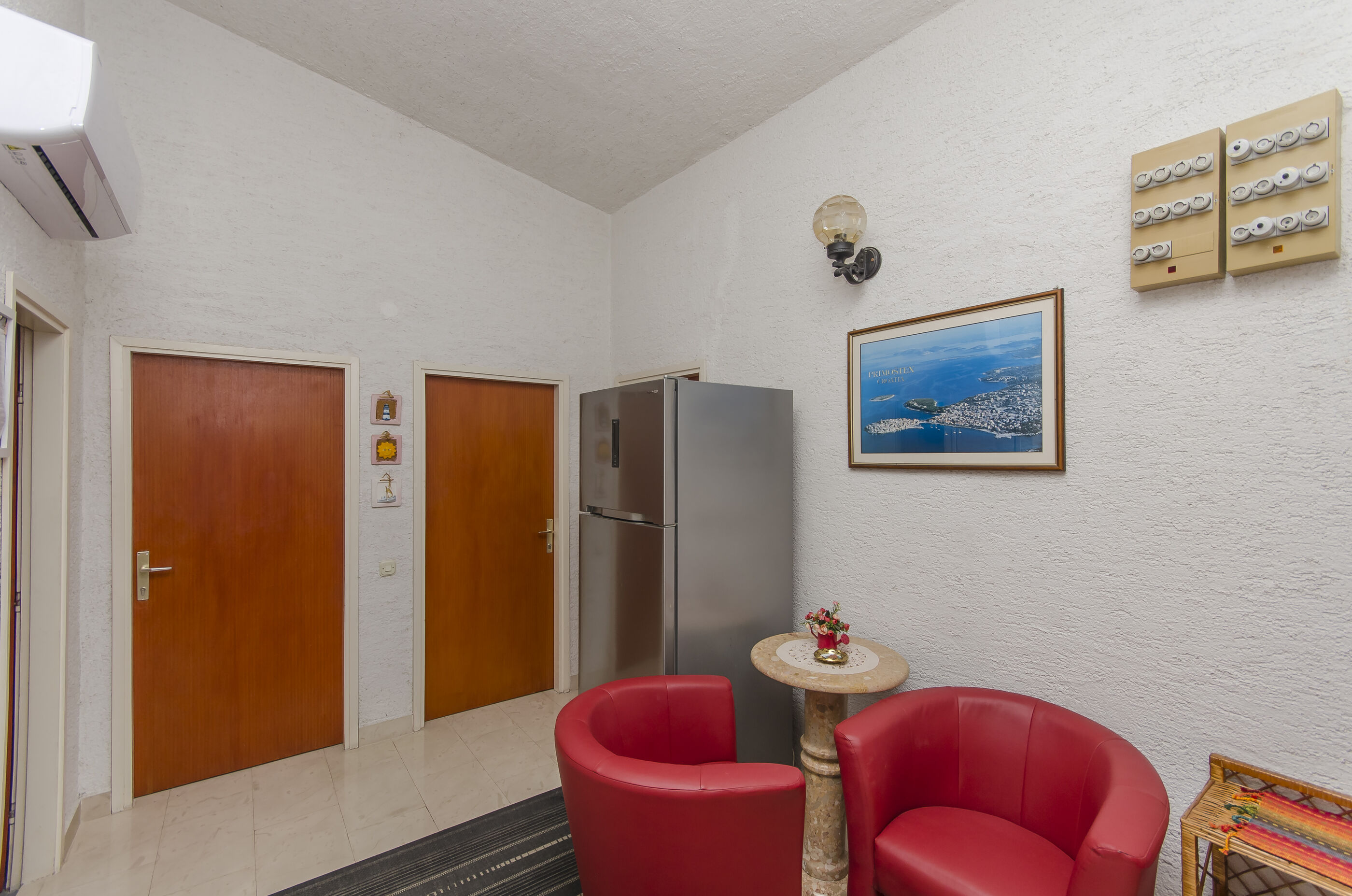 Apartment and Rooms Radojka 40963-S2