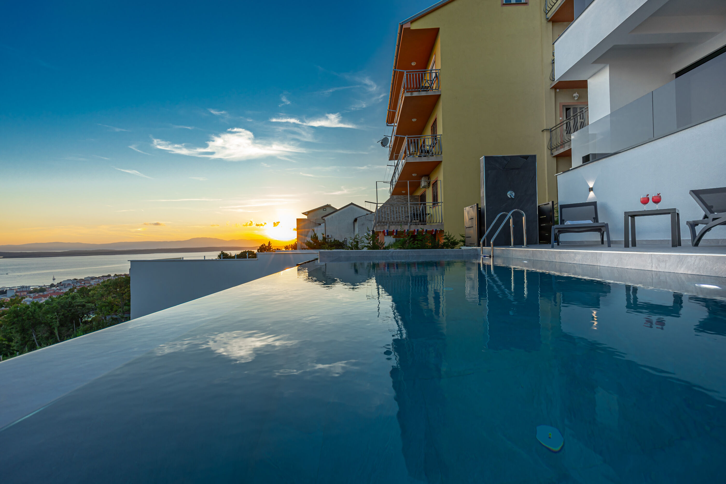 Villa Vista V7102-K1