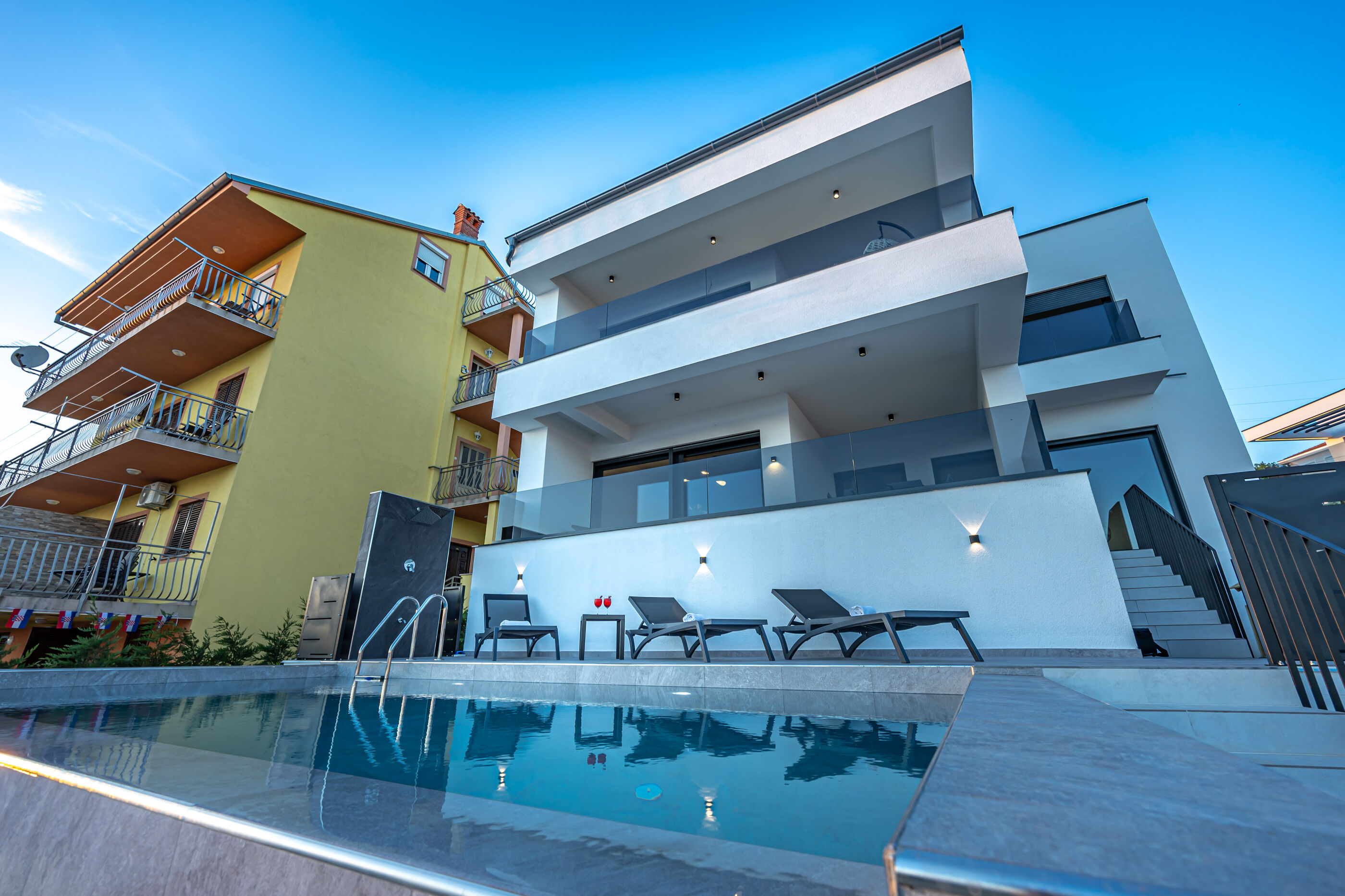 Villa Vista V7102-K1