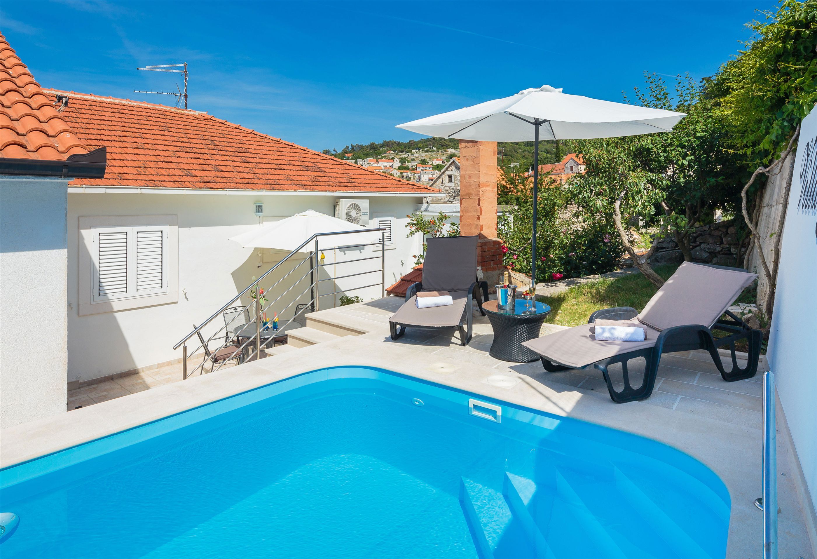 House Andre 107801-K1