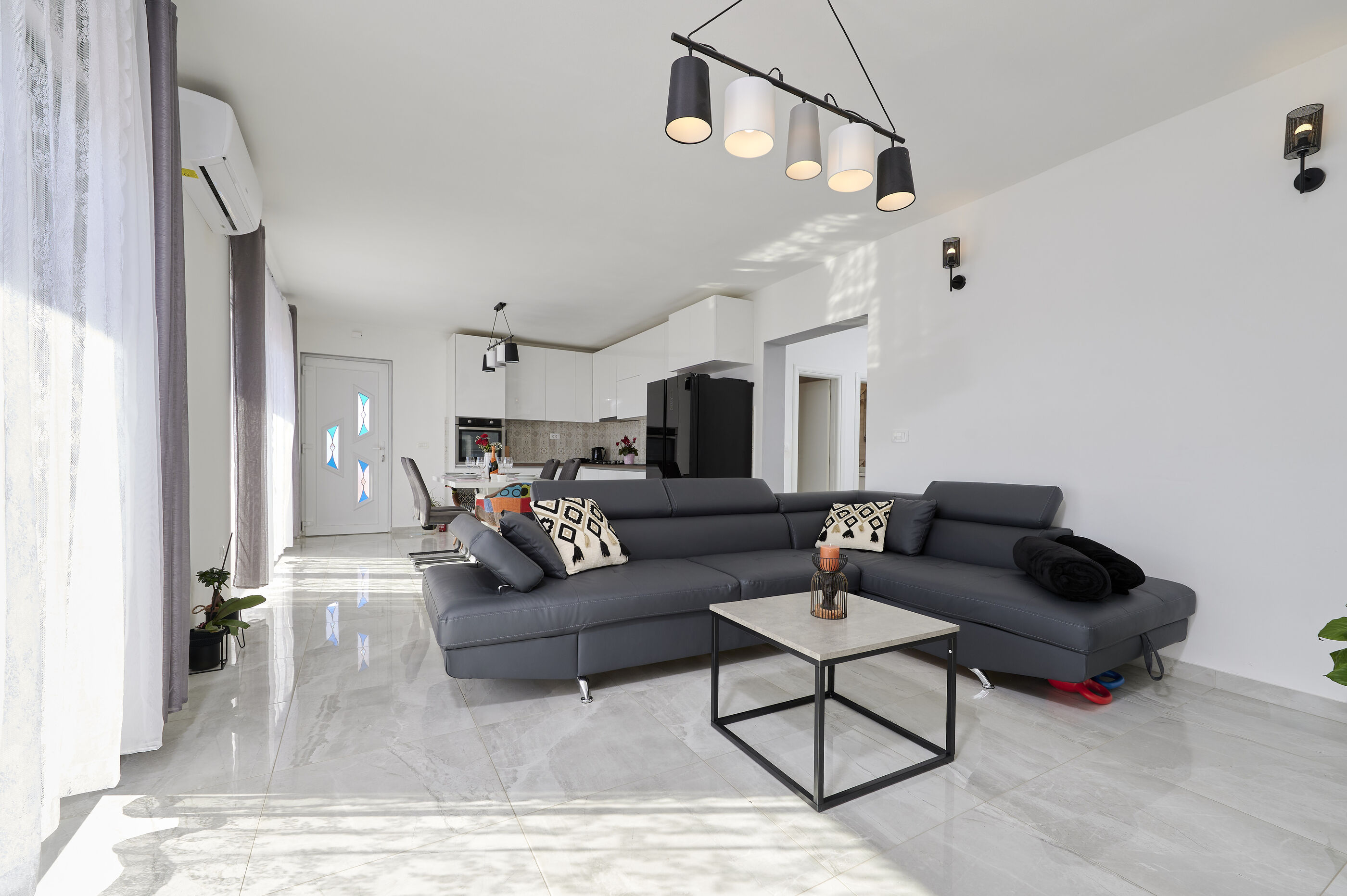 Apartment Tomi 115471-A1