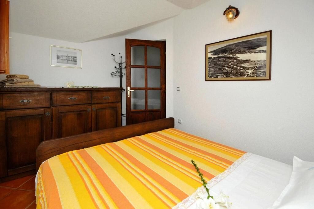 House Barada 115381-K1