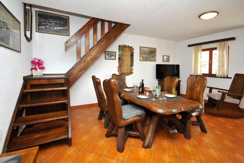 House Barada 115381-K1