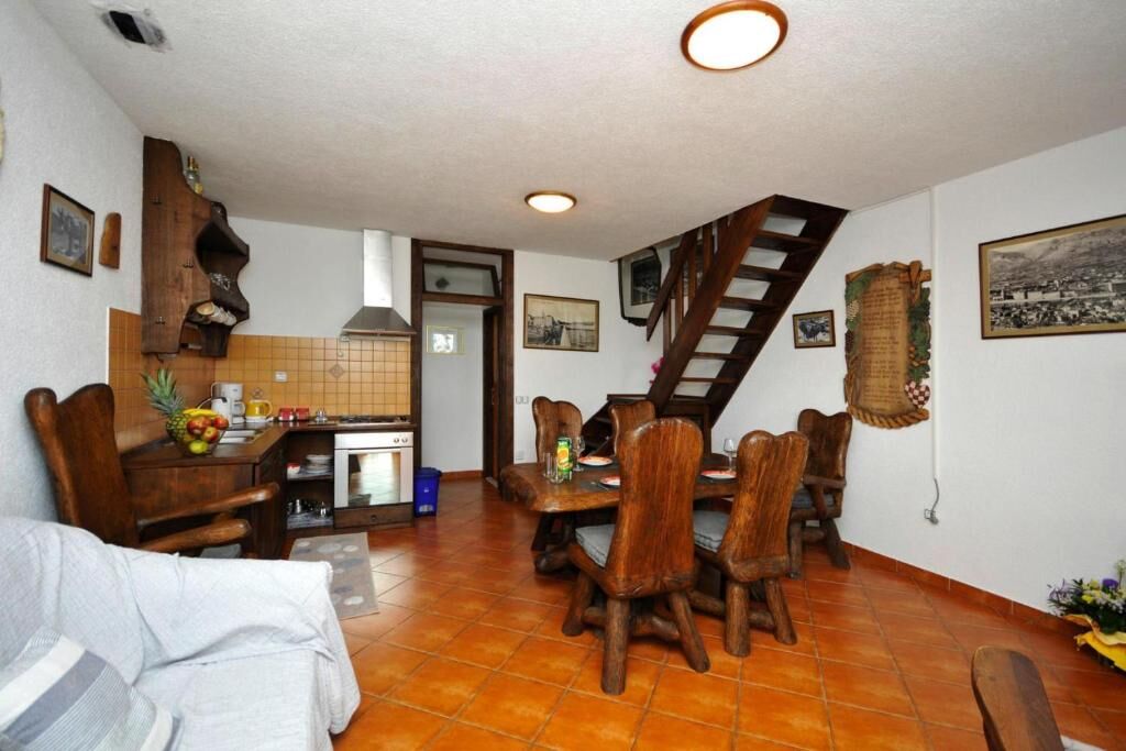 House Barada 115381-K1