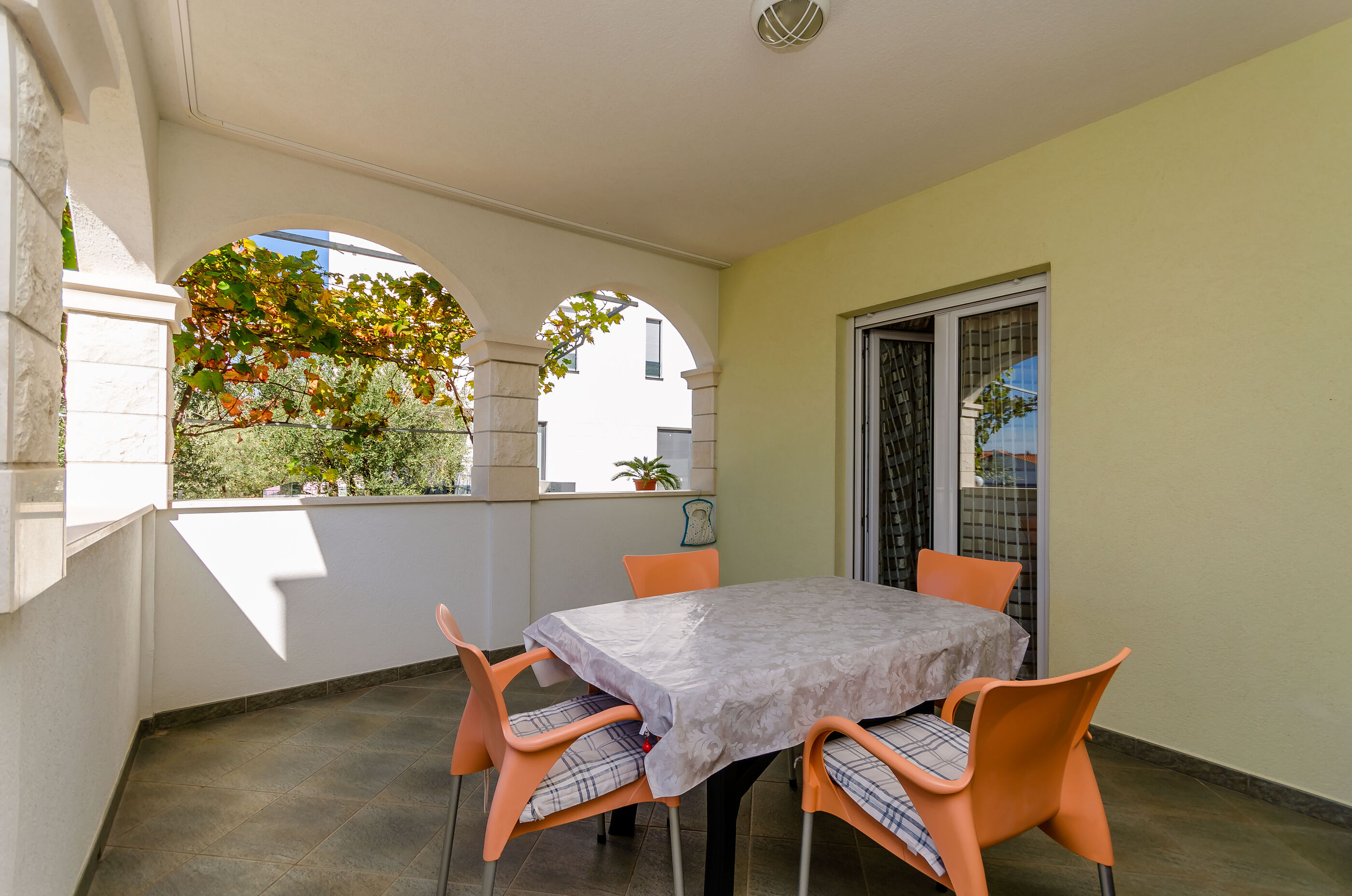 Apartments Palm tree 77811-A1