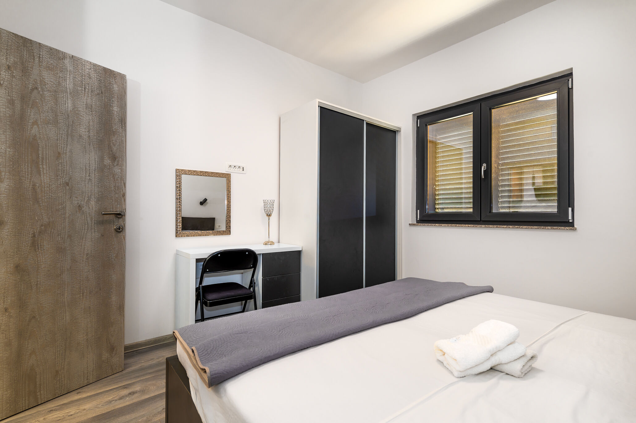 Apartments Luxury Brodarica Beach 114621-A1