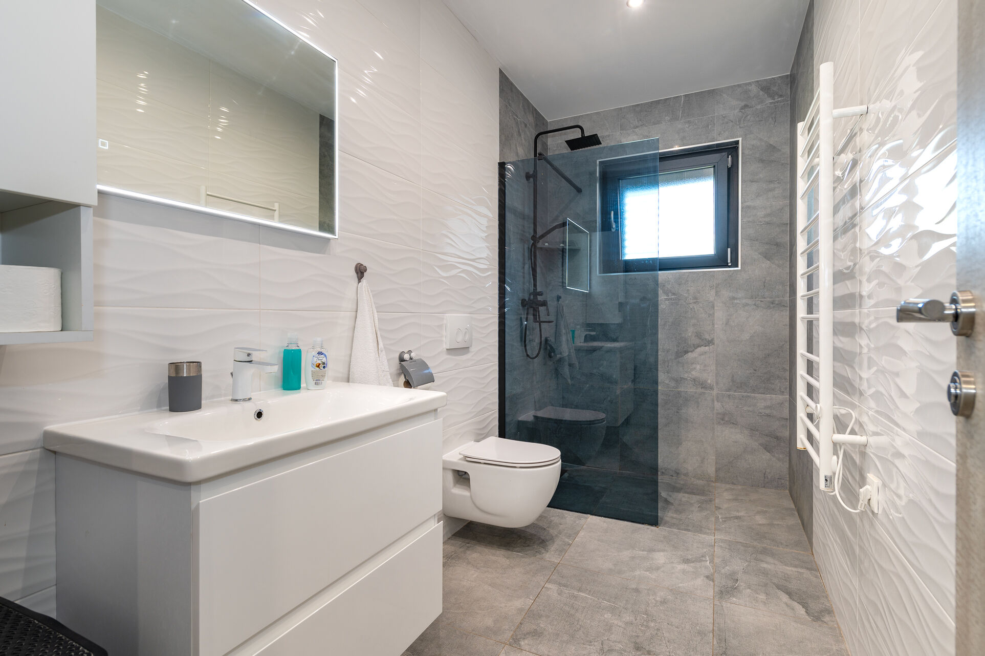 Apartments Luxury Brodarica Beach 114621-A1