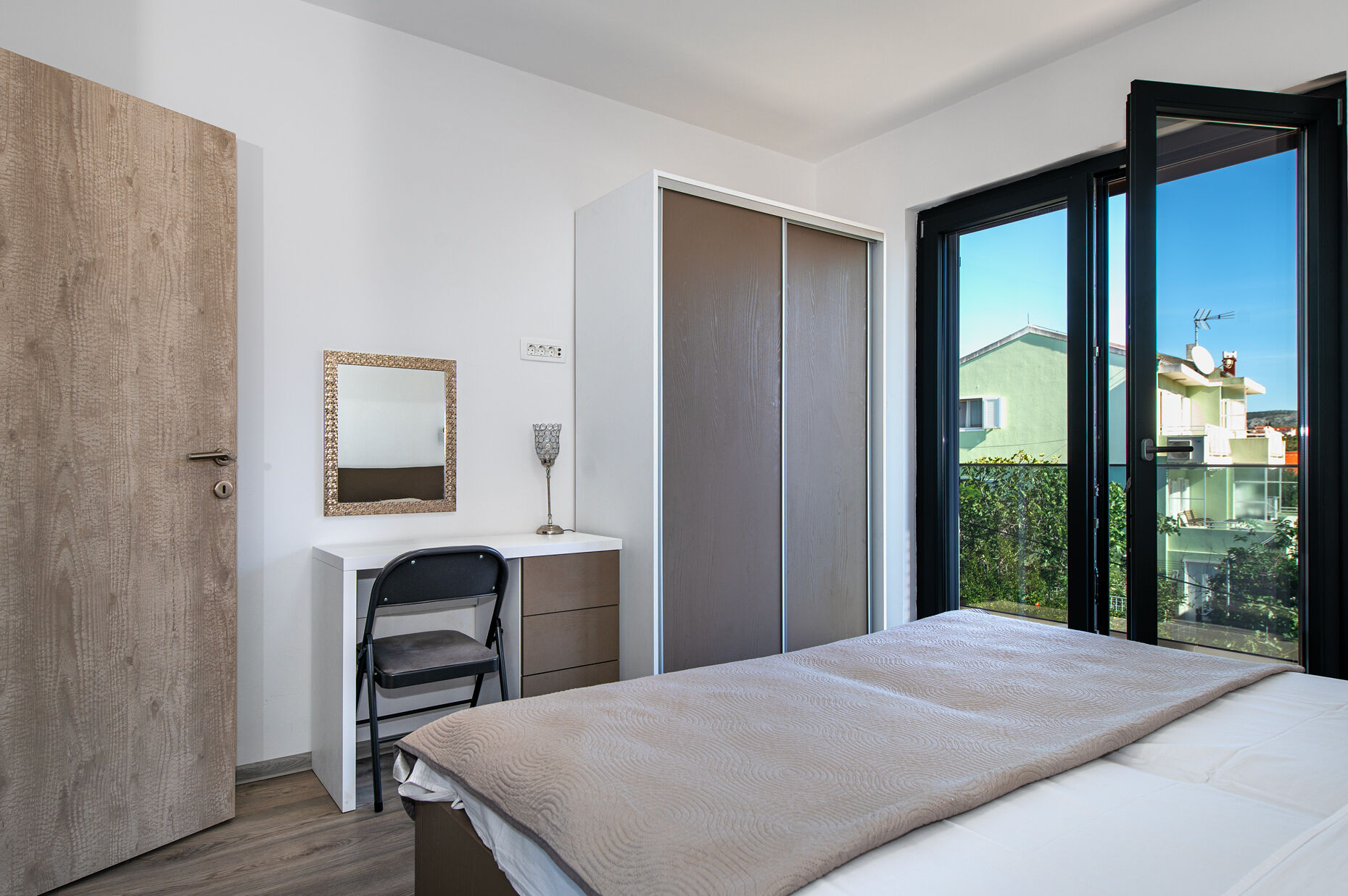 Apartments Luxury Brodarica Beach 114621-A2