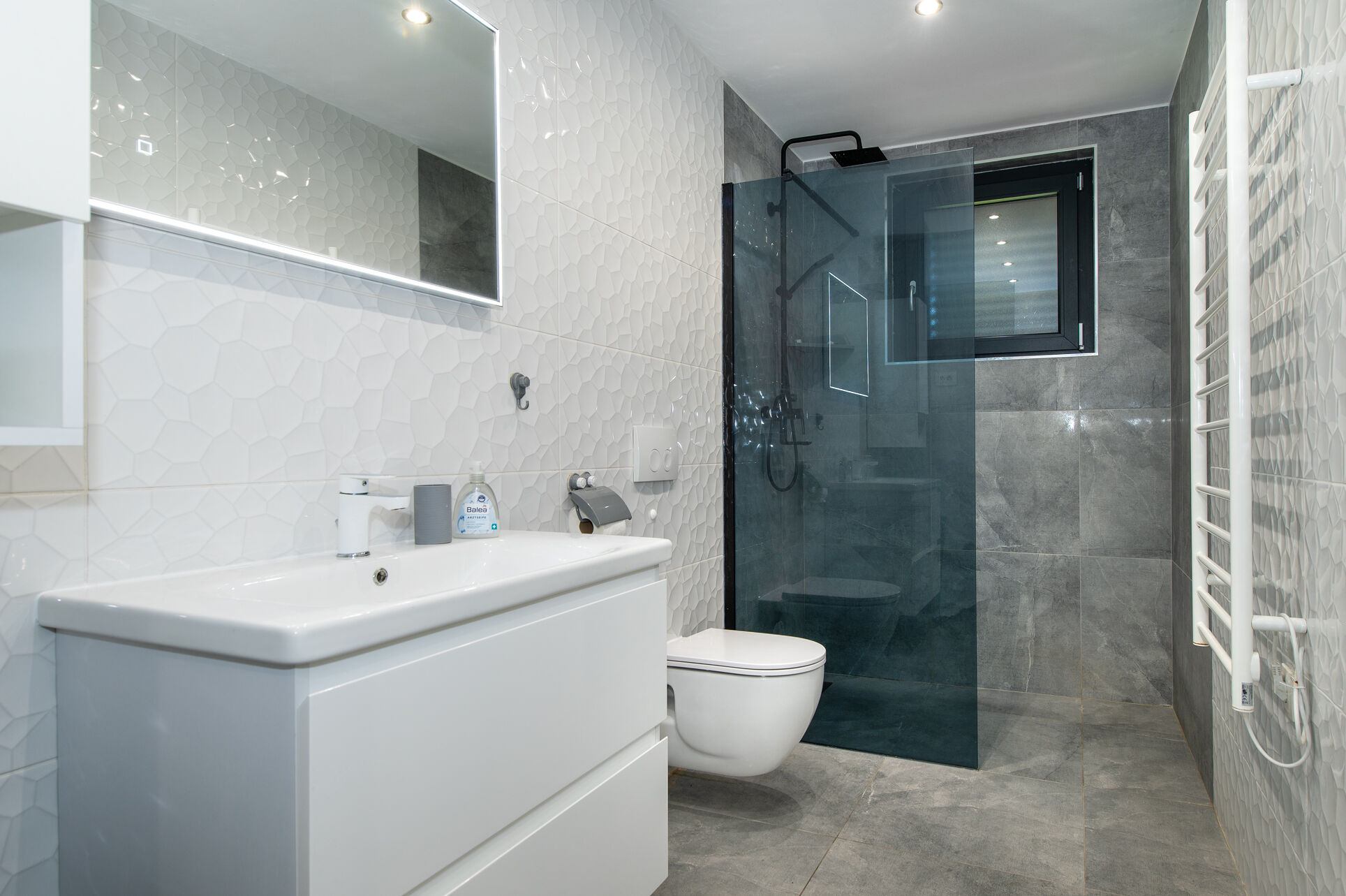 Apartments Luxury Brodarica Beach 114621-A2