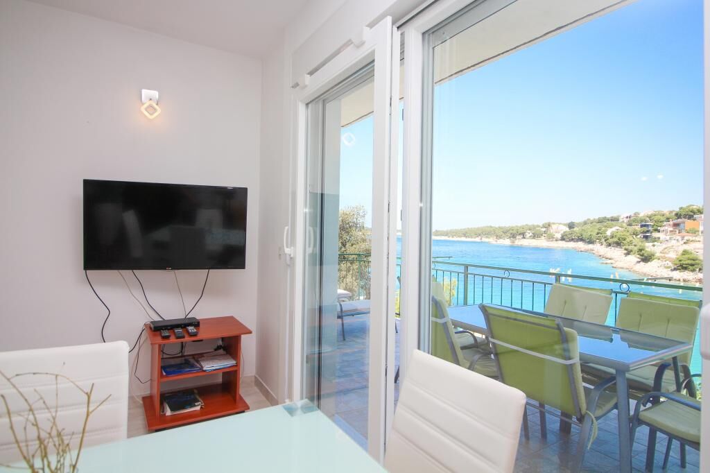 Apartments Roko 107911-A1