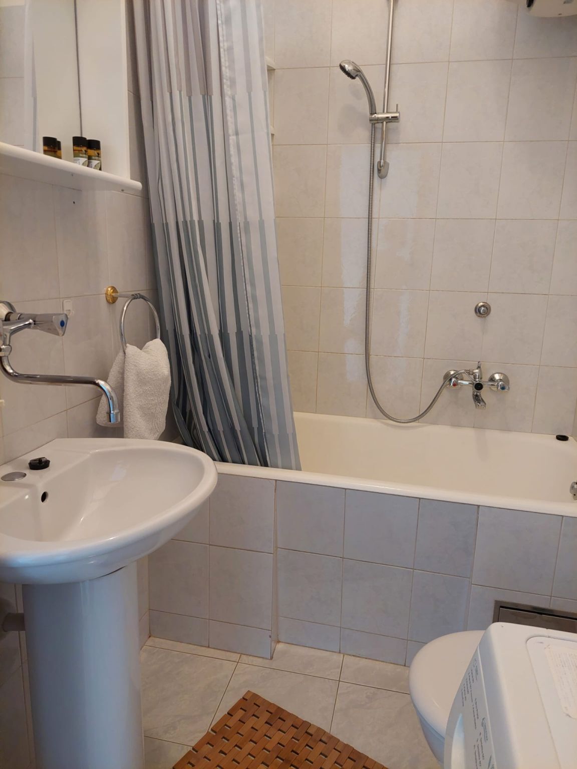 Apartments Pavao 101871-A1