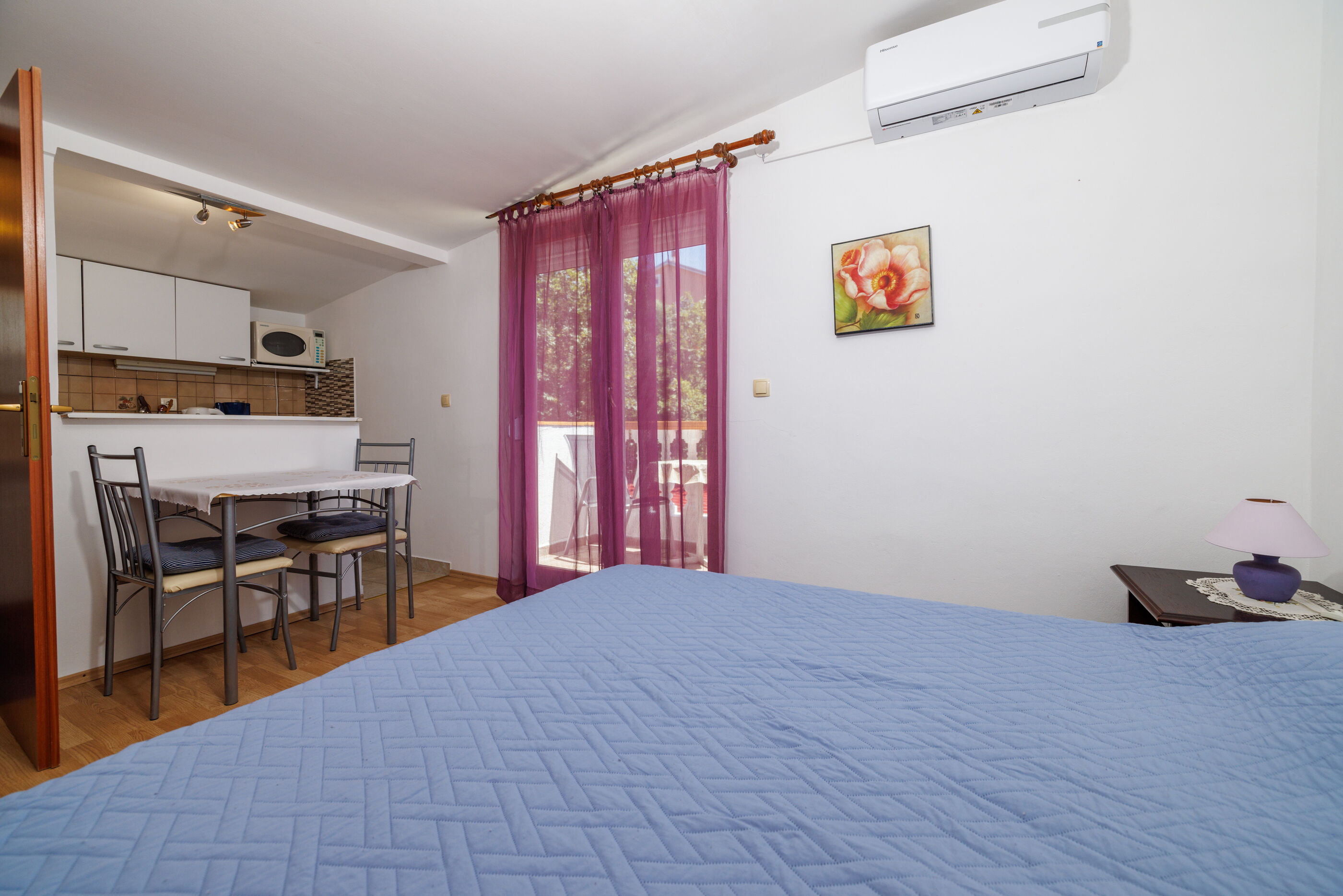 Apartments and Room Mirjana 86871-A3