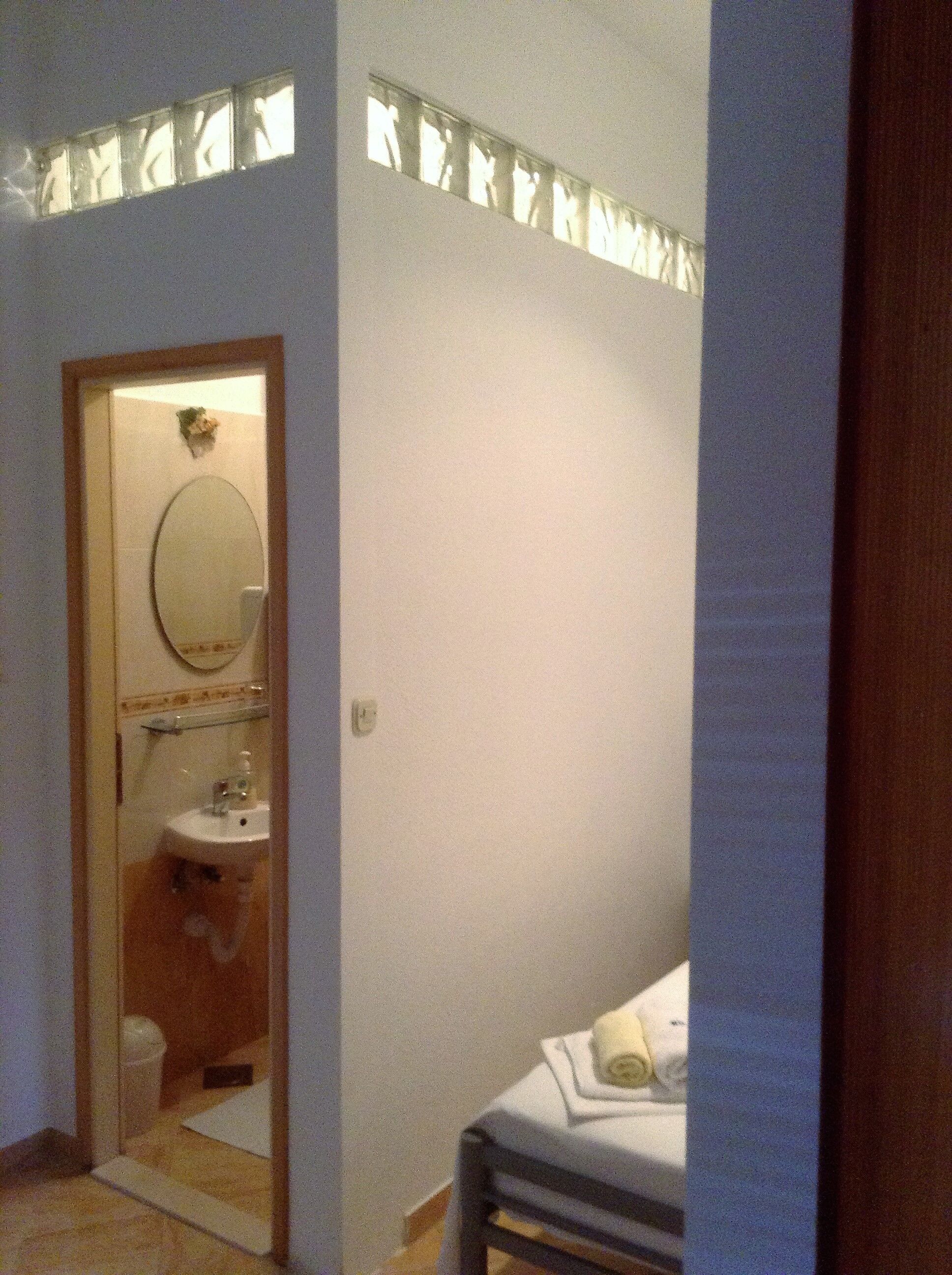 Apartments and Room Leut 34203-A1