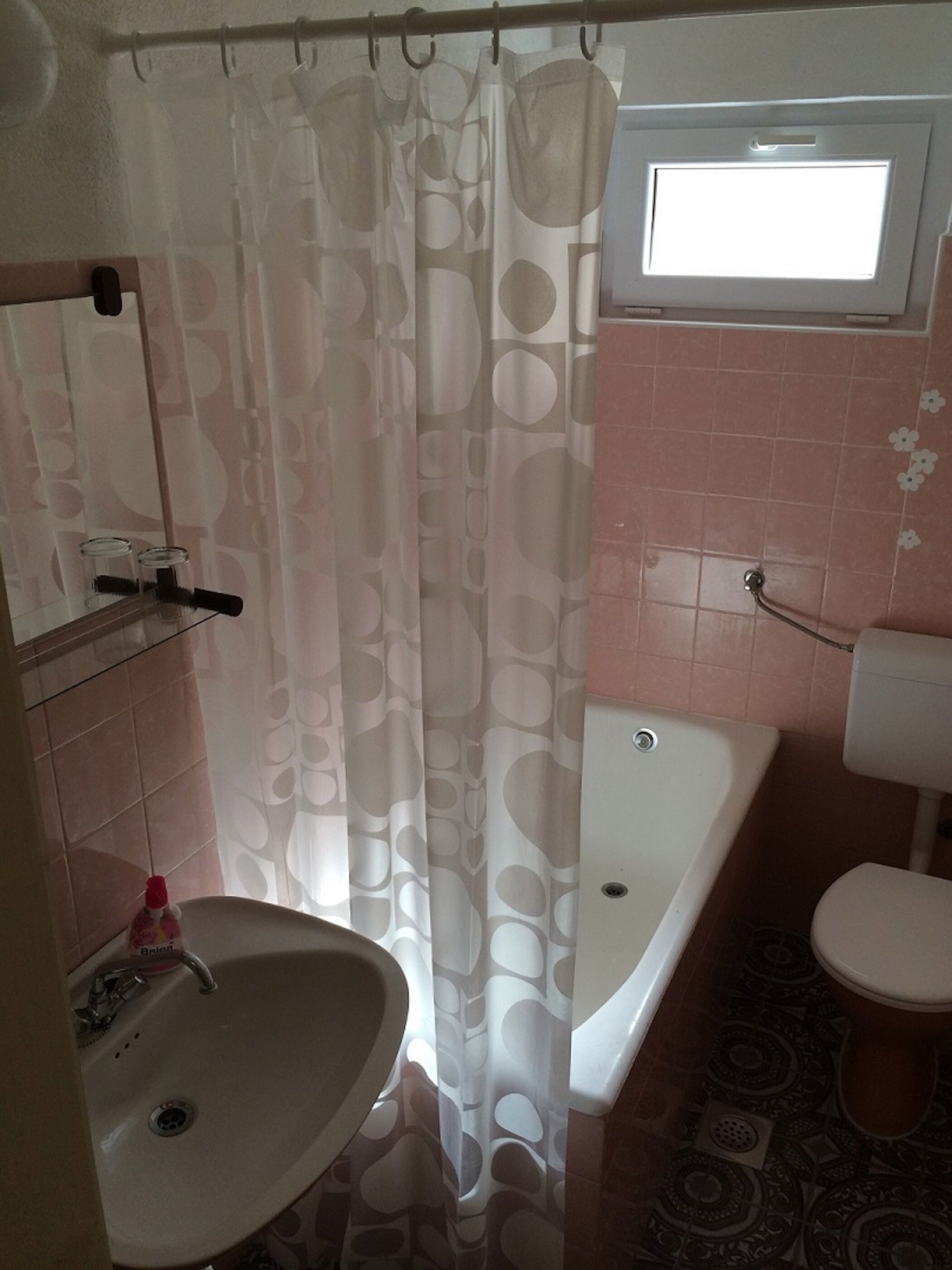 Apartments and Room Leut 34203-A2
