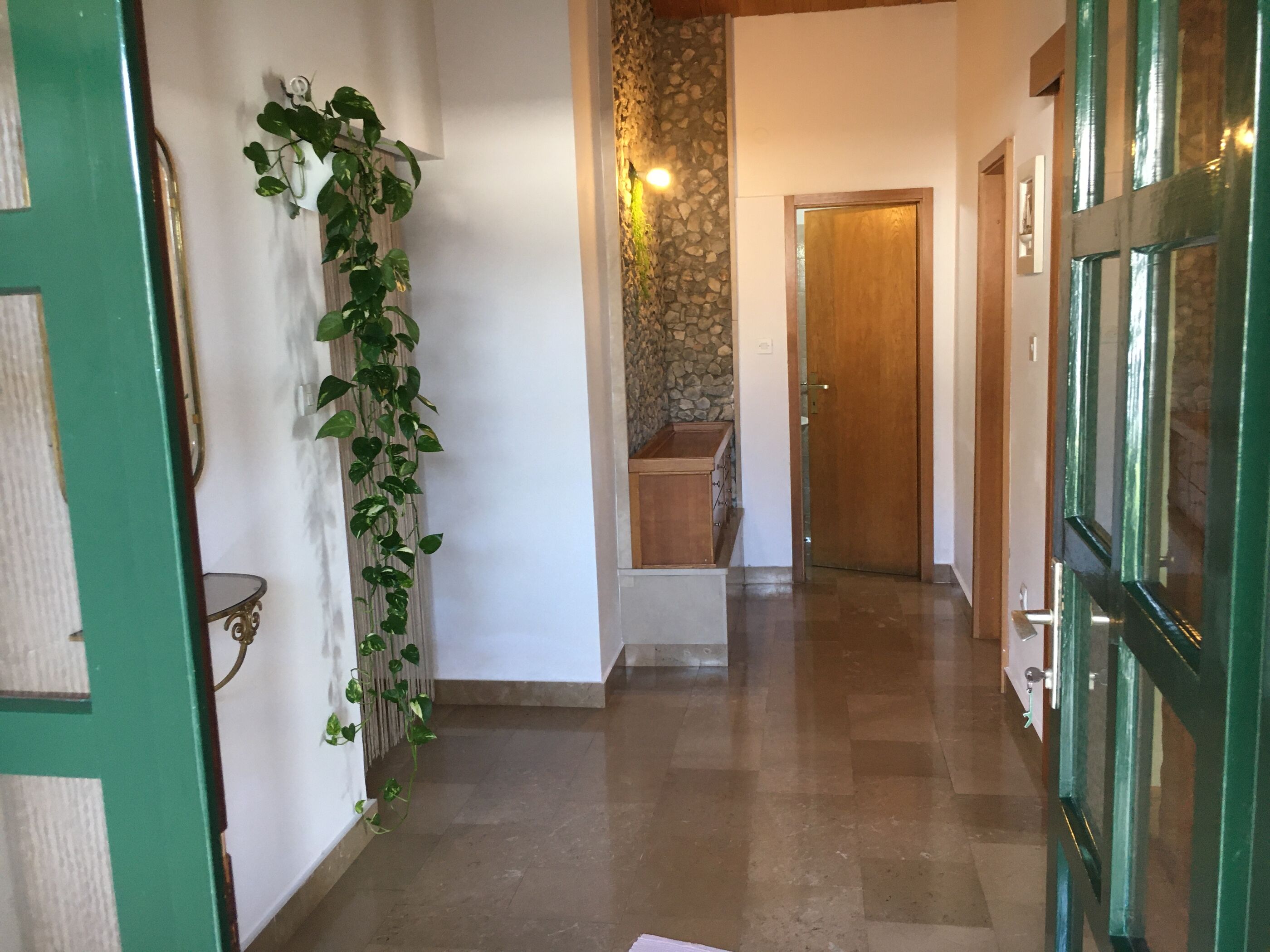 Apartments and Room Leut 34203-A3