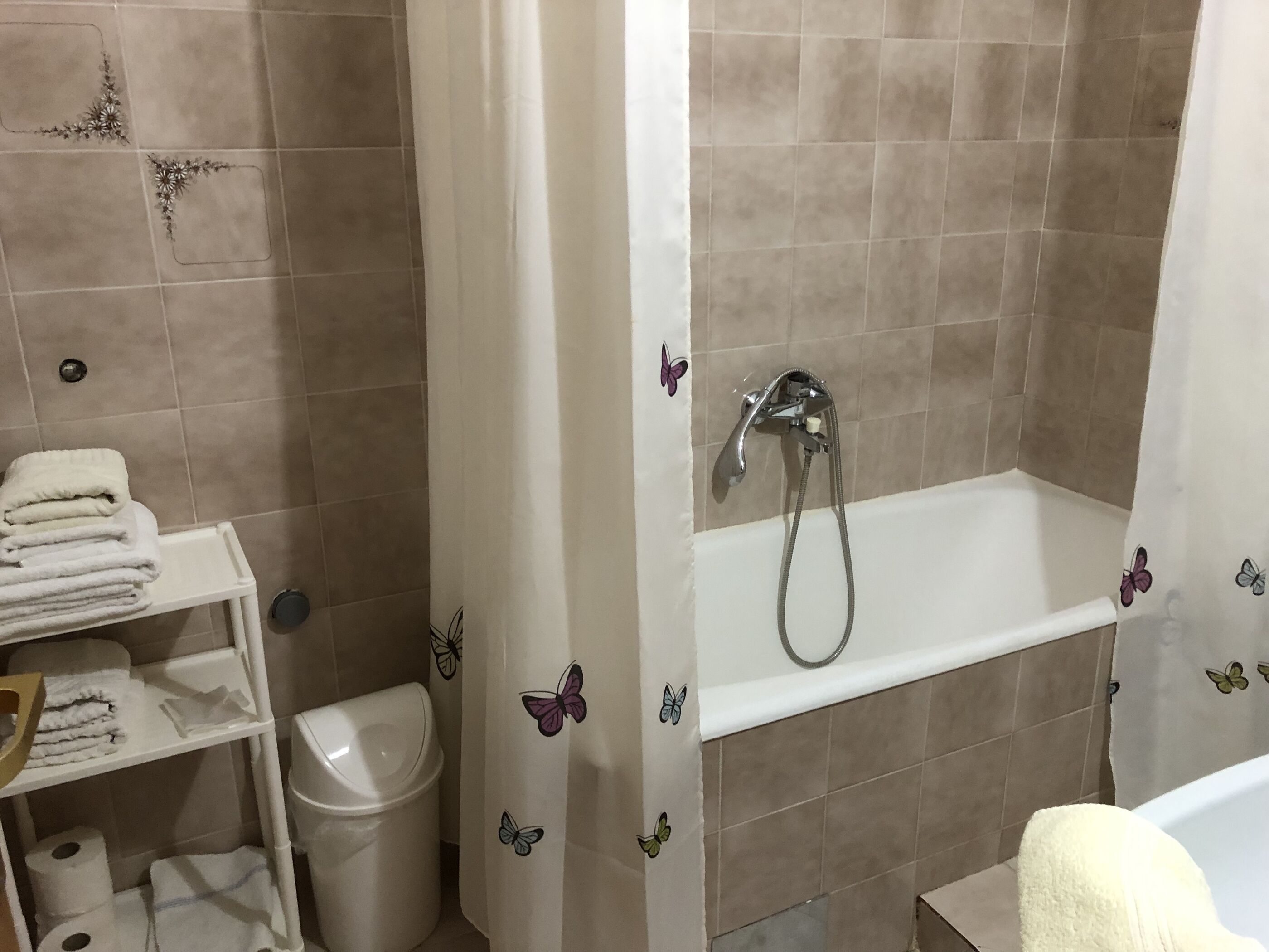 Apartments and Room Leut 34203-A3