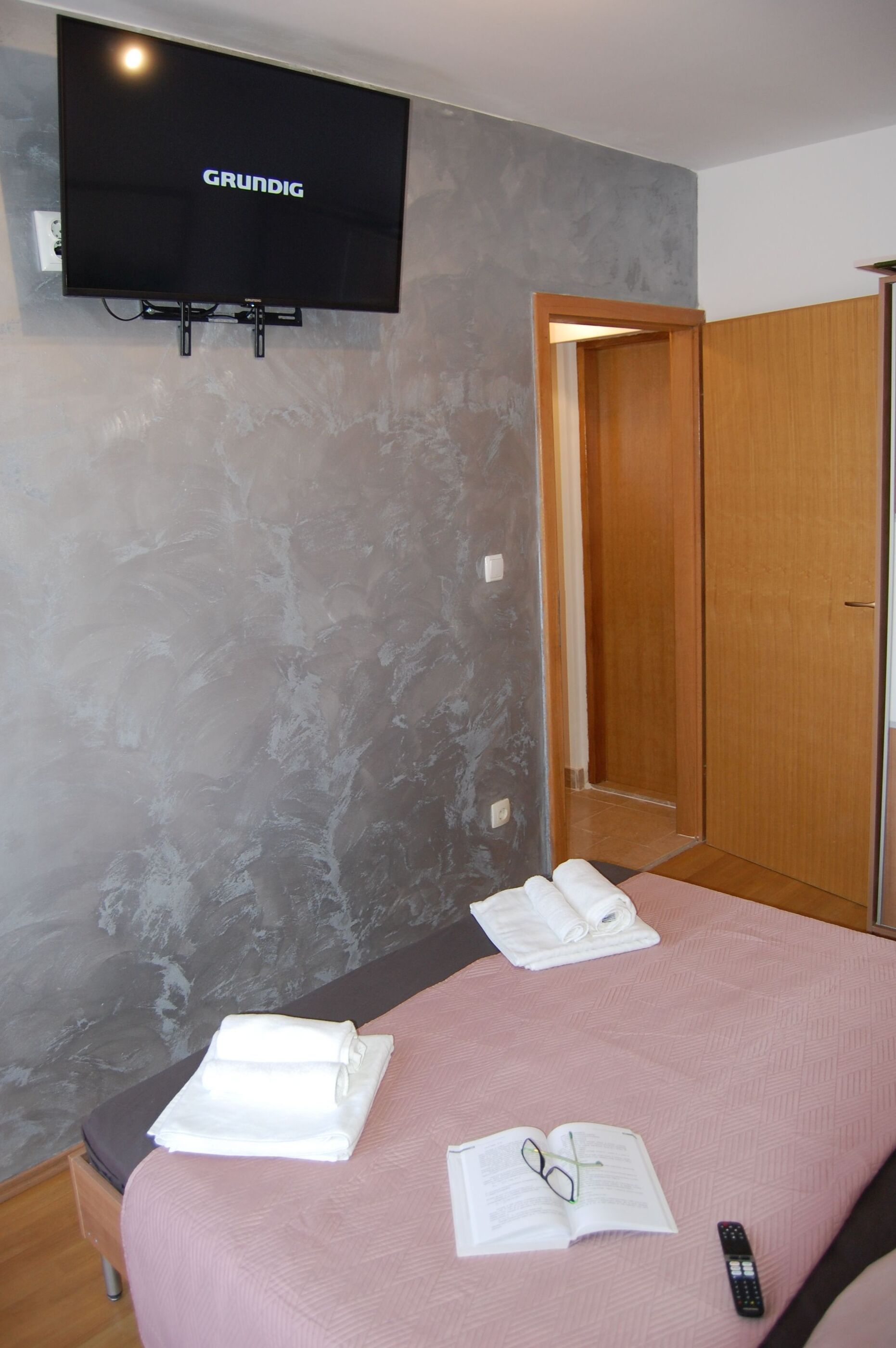 Apartment Sun - 100m from sea 115561-A1