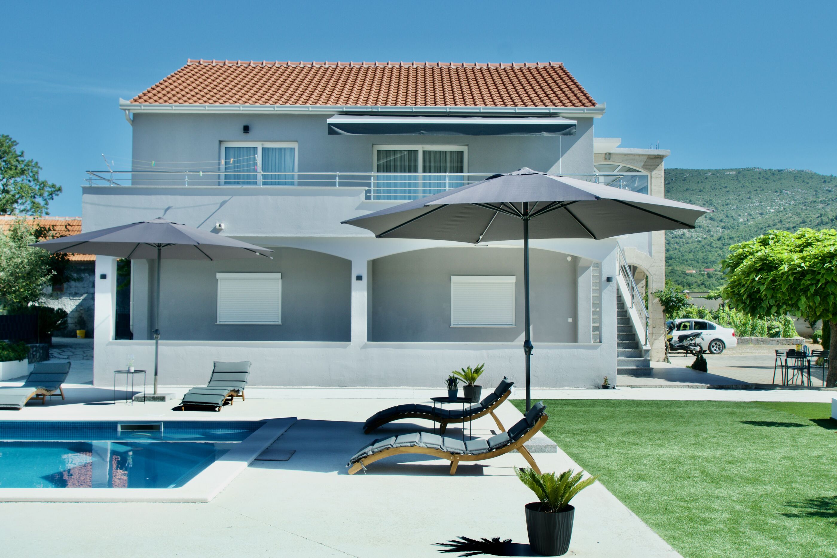 Apartment Mario - with pool 115571-A1