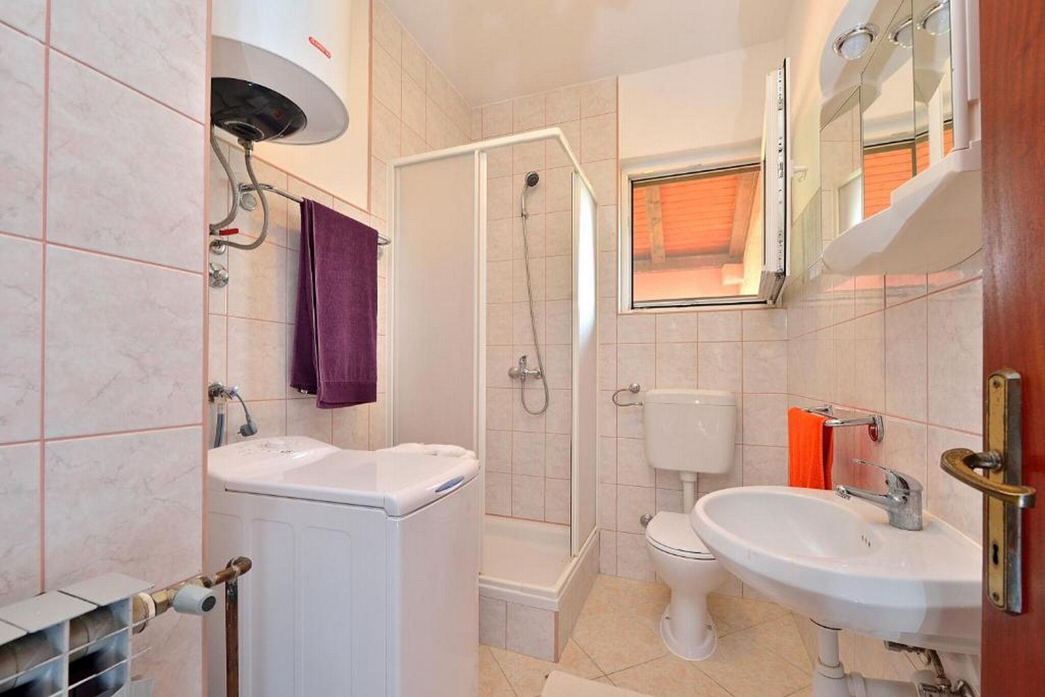 Apartments L.P.M 115551-A2