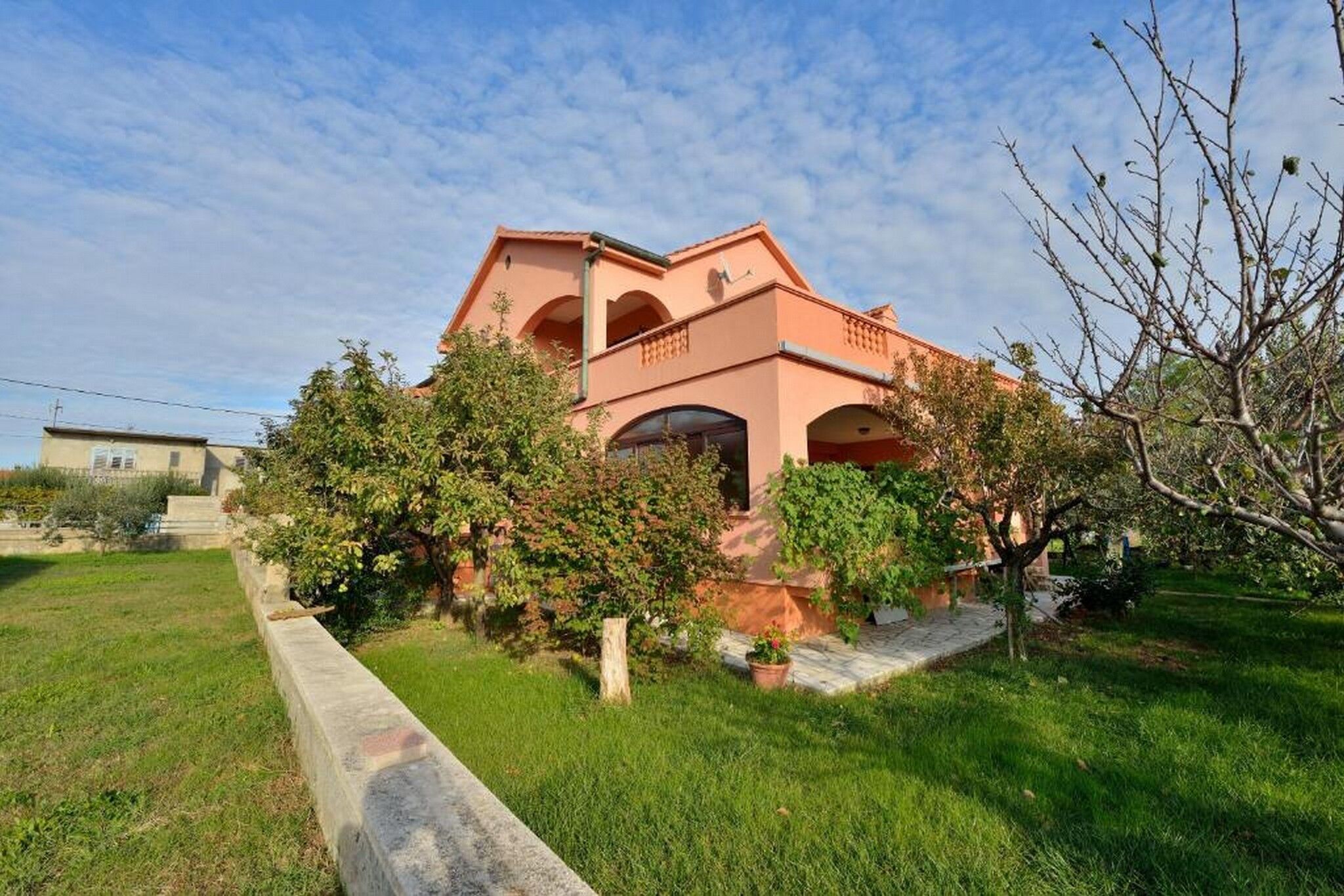Apartments L.P.M 115551-A2