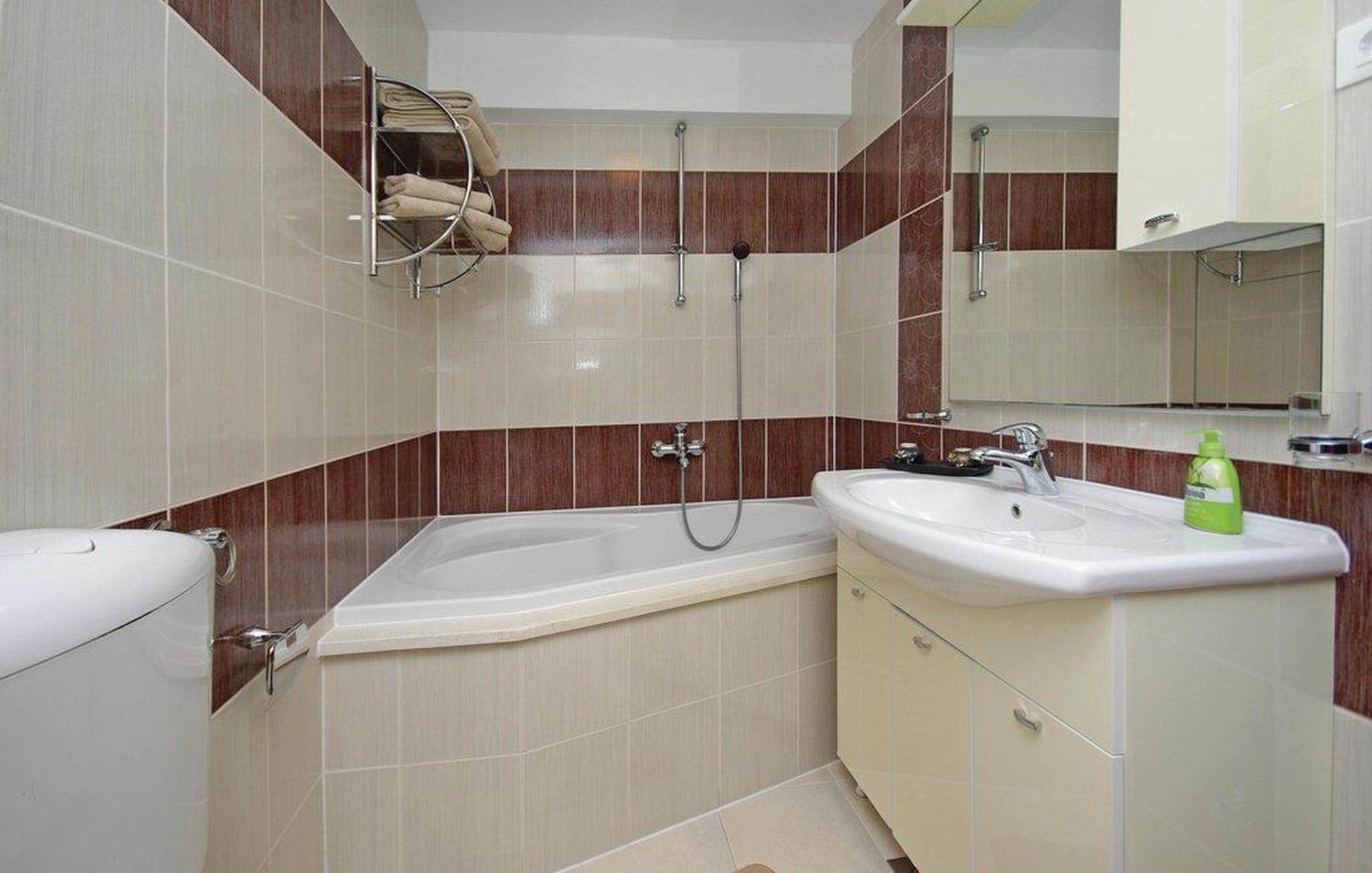 Apartments Pavlinović 66501-A2
