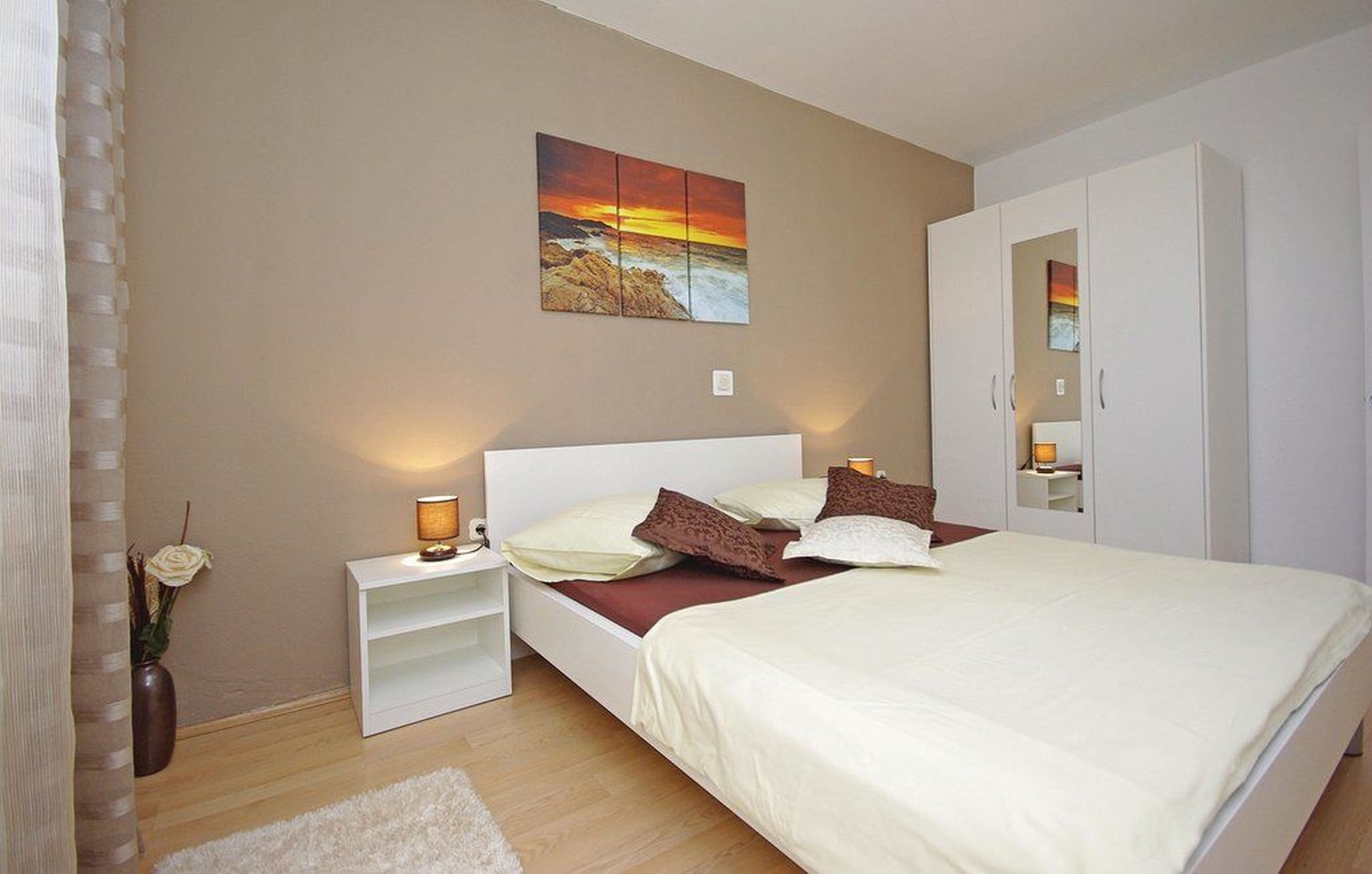 Apartments Pavlinović 66501-A3