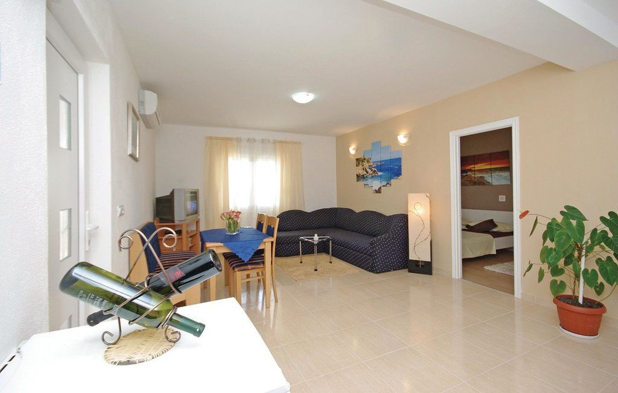 Apartments Pavlinović 66501-A3