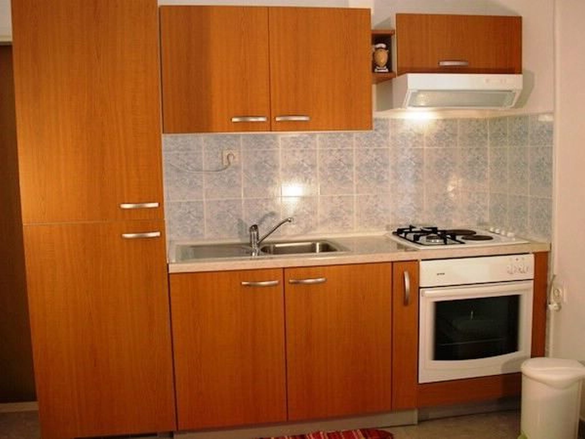 Apartments and Rooms Florijan 52371-A1