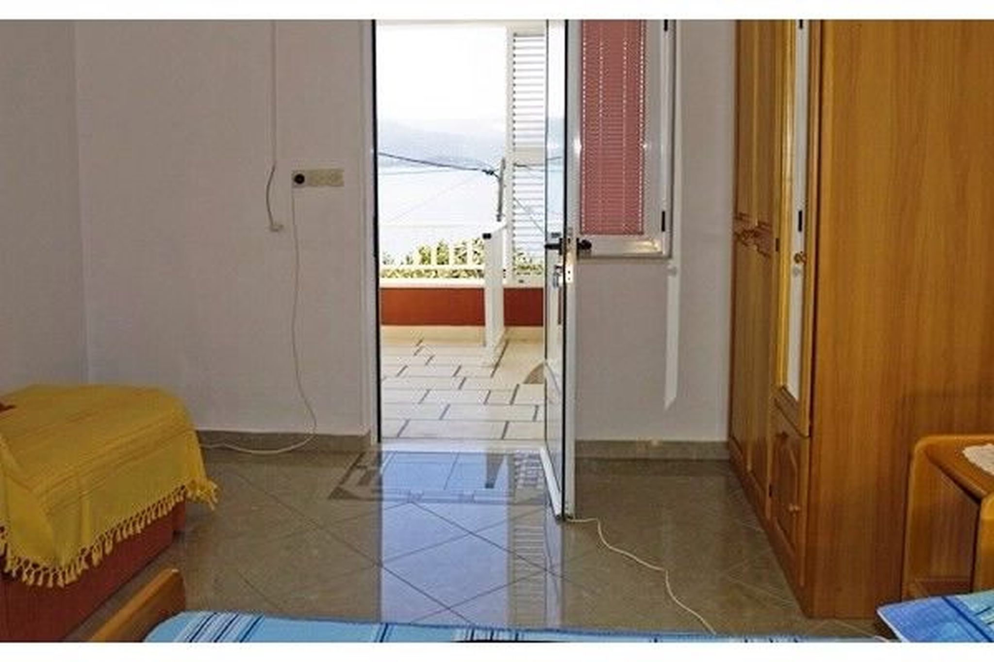 Apartments and Rooms Florijan 52371-S1