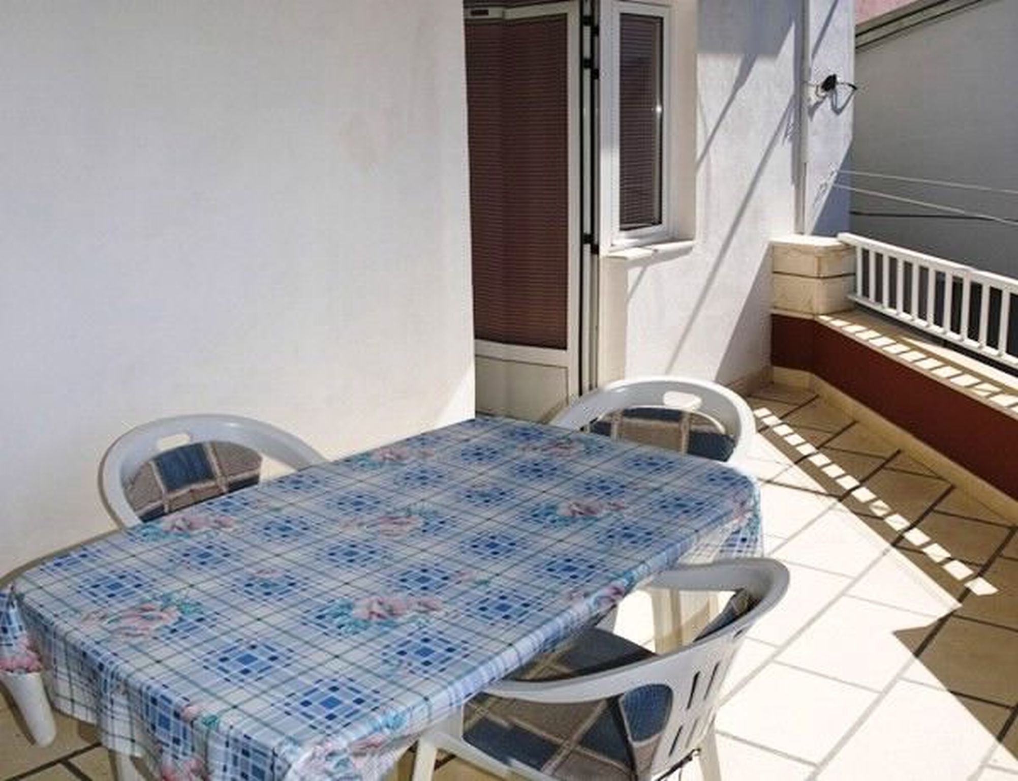 Apartments and Rooms Florijan 52371-S2