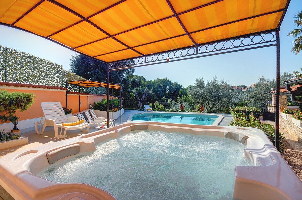 Casa Nicole 74334-A1