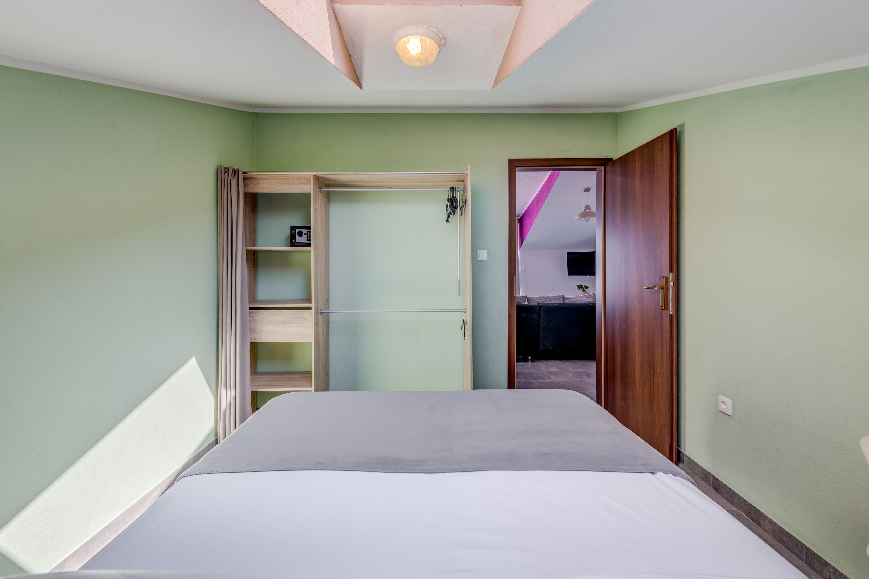 Apartments Deepwater 115601-A2
