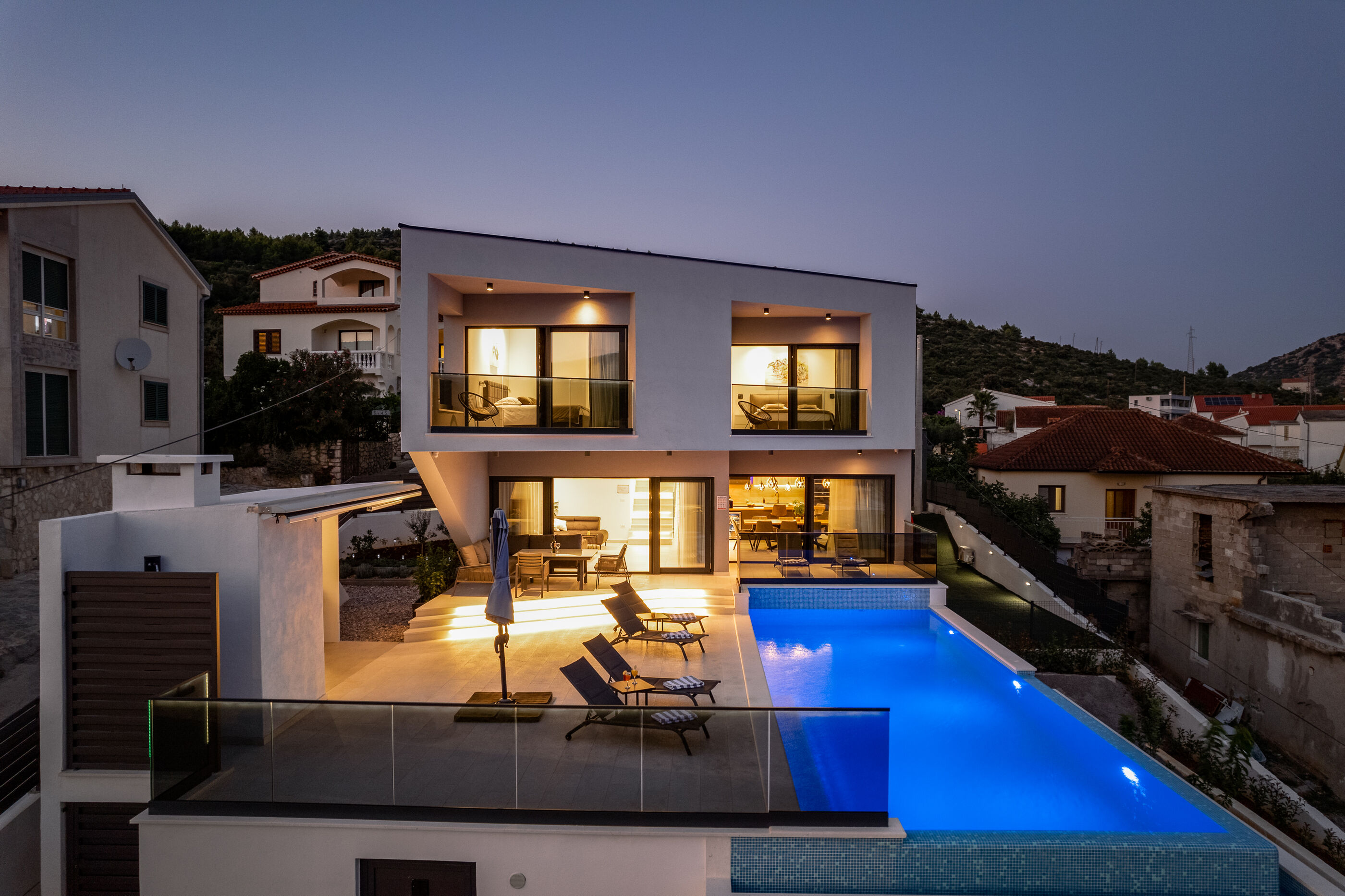 Photo of Villa Summer side