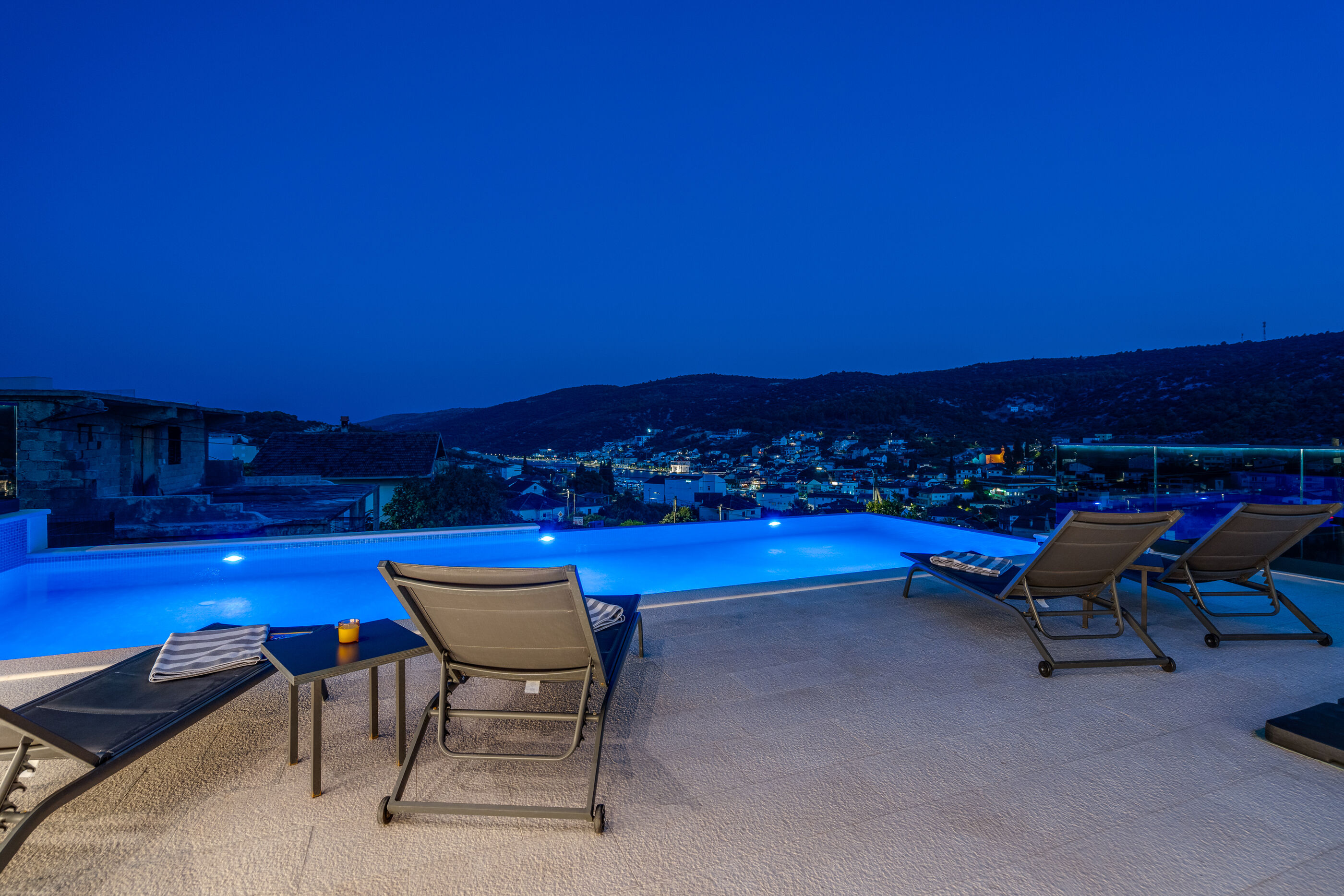 Photo of Villa Summer side