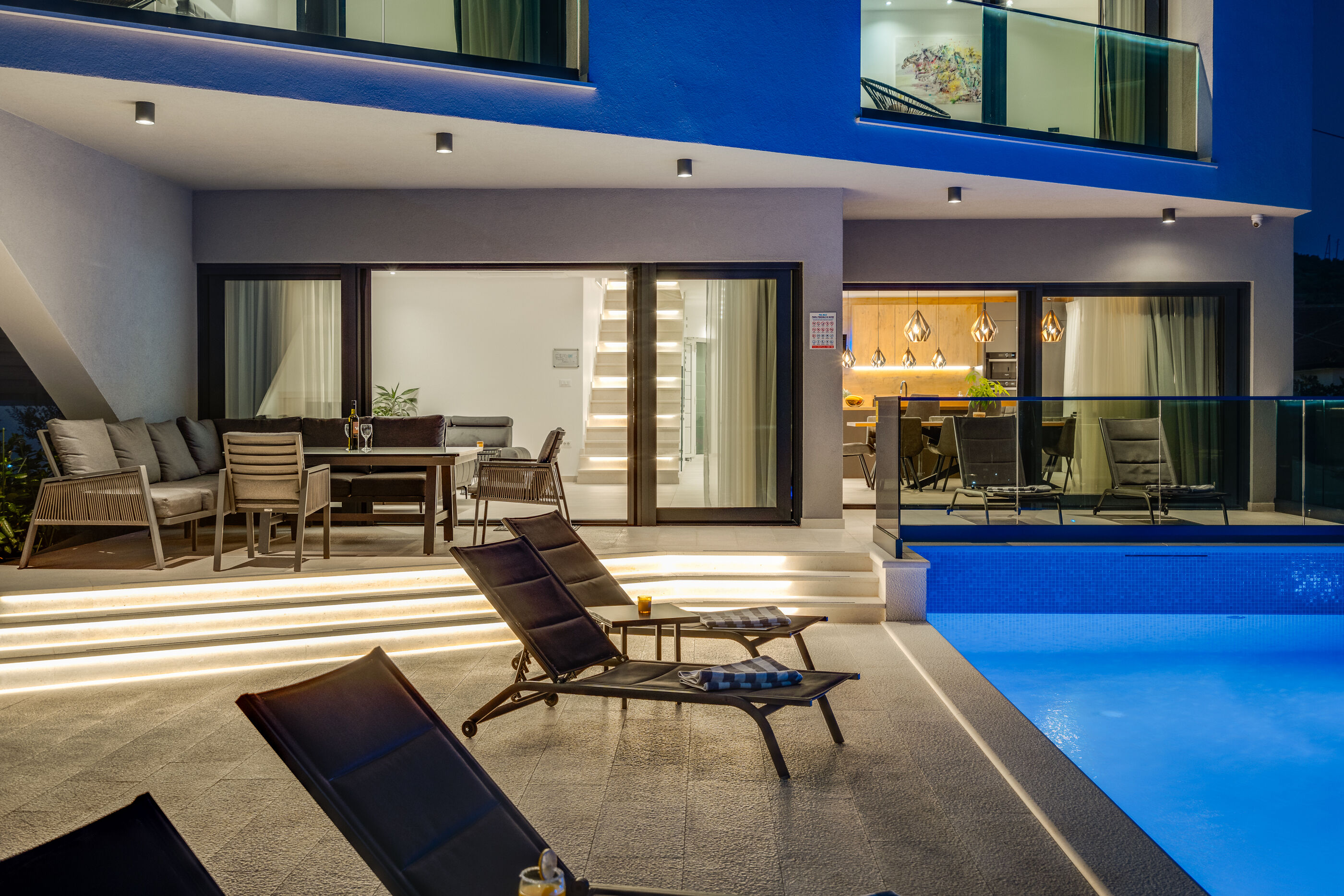 Photo of Villa Summer side