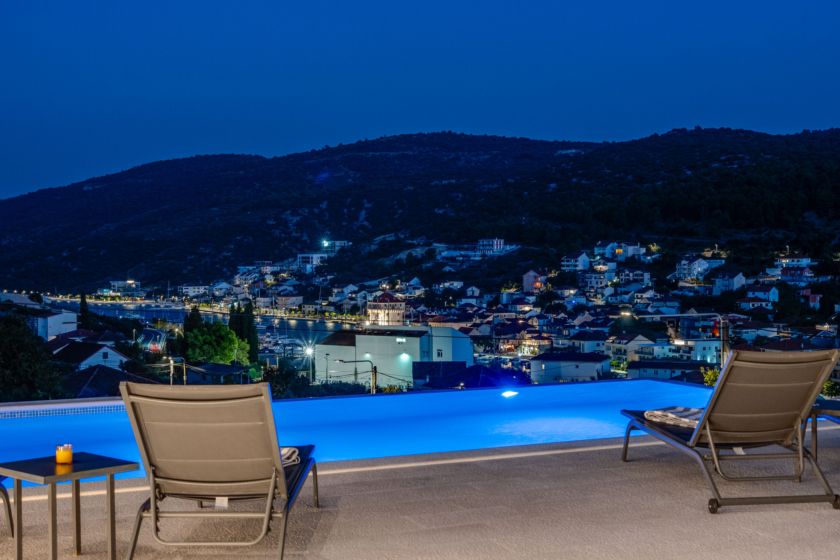 Photo of Villa Summer side