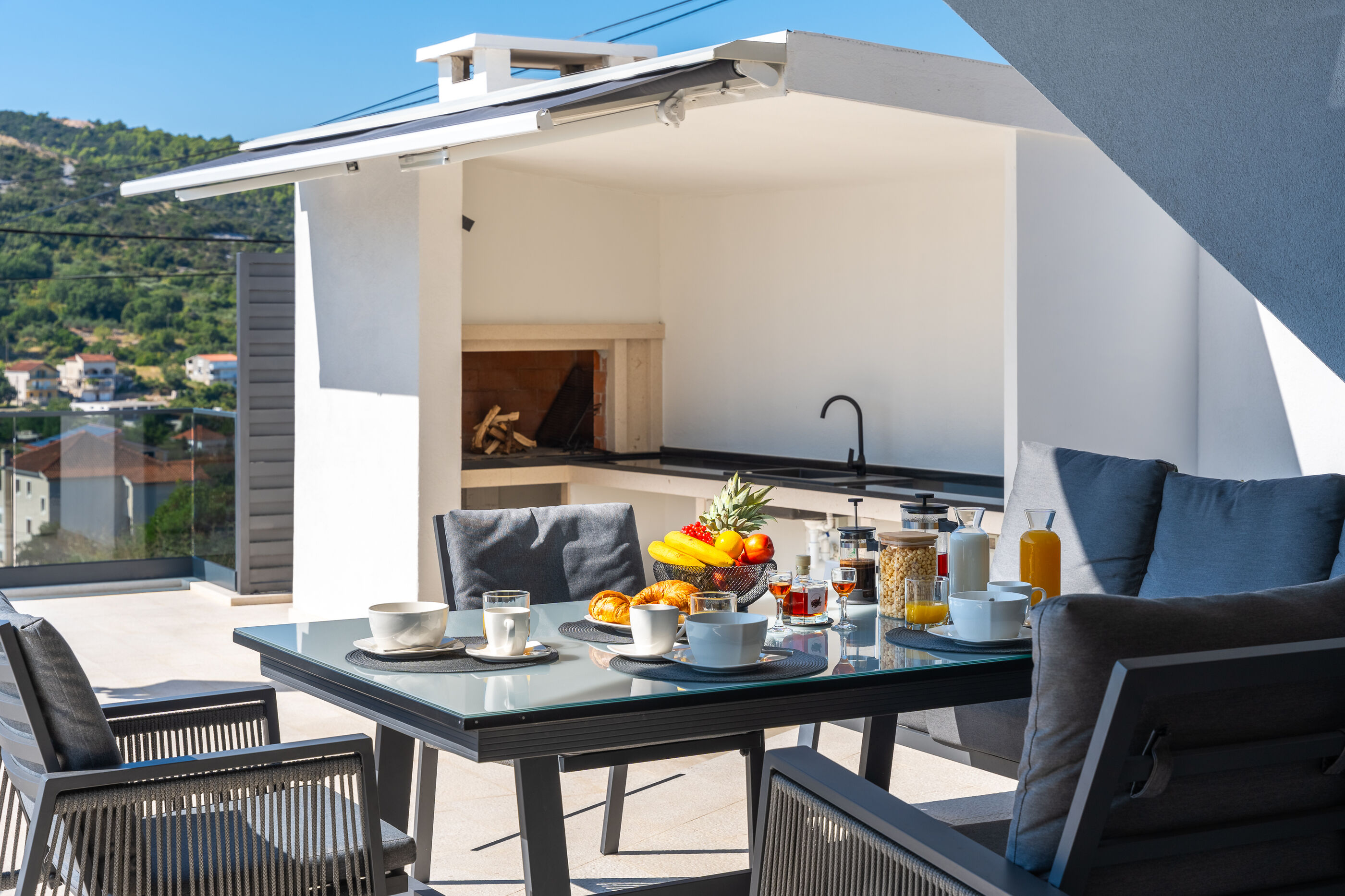 Photo of Villa Summer side