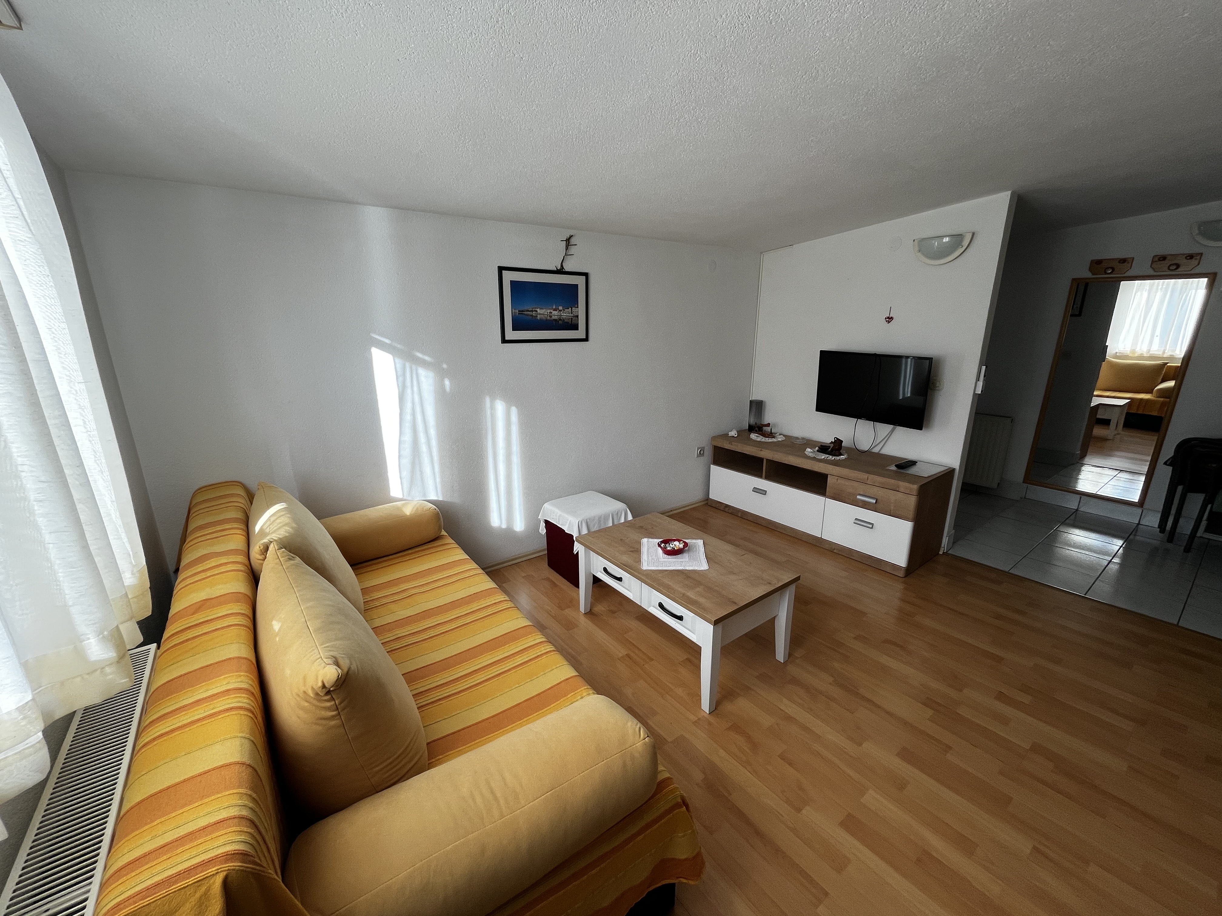 Apartment and Rooms Ruža 35621-A1