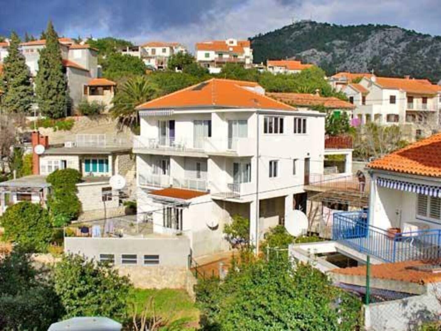 Apartment Eta 102121-A1