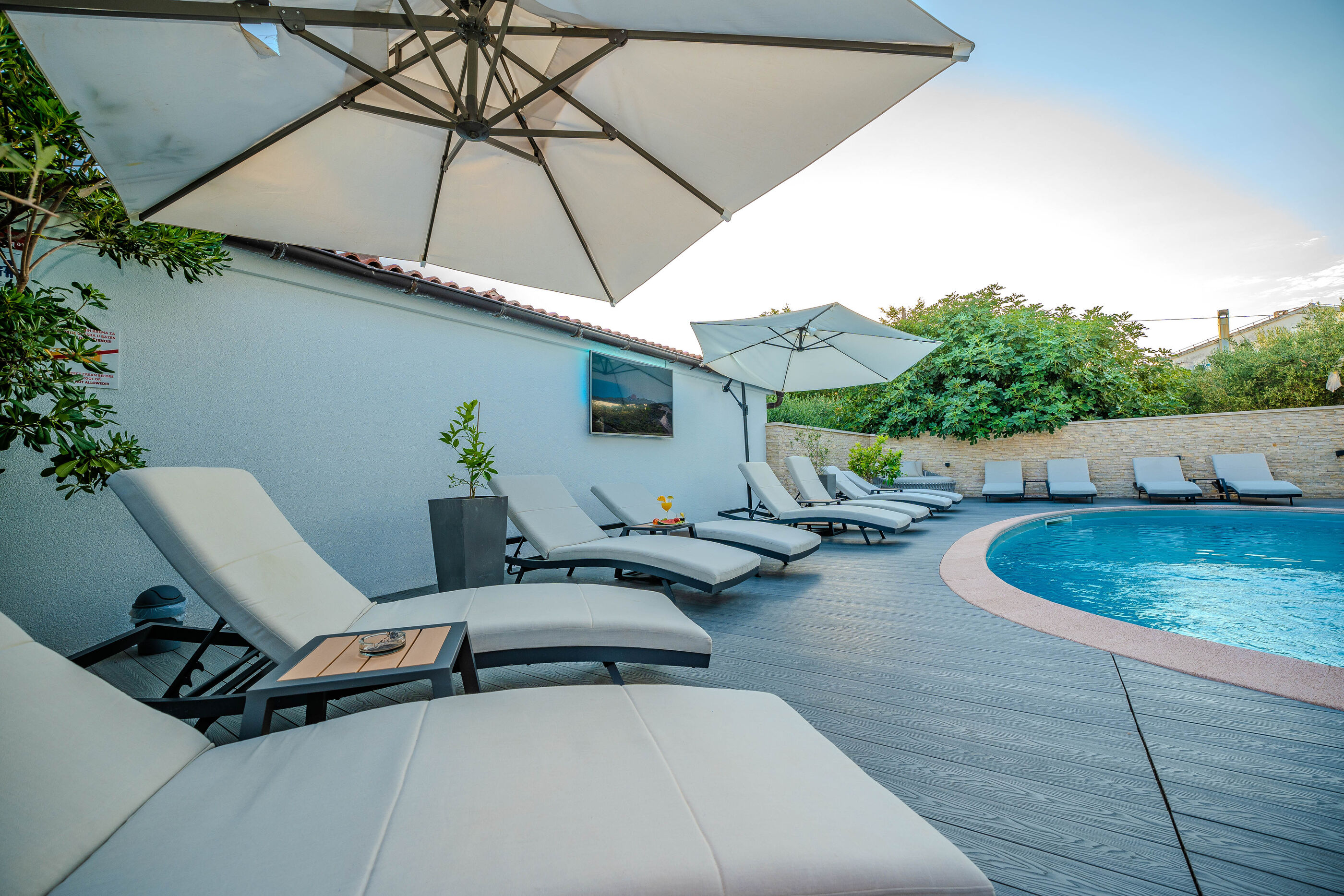 Apartments Luxury Villa Maloca 46111-A1