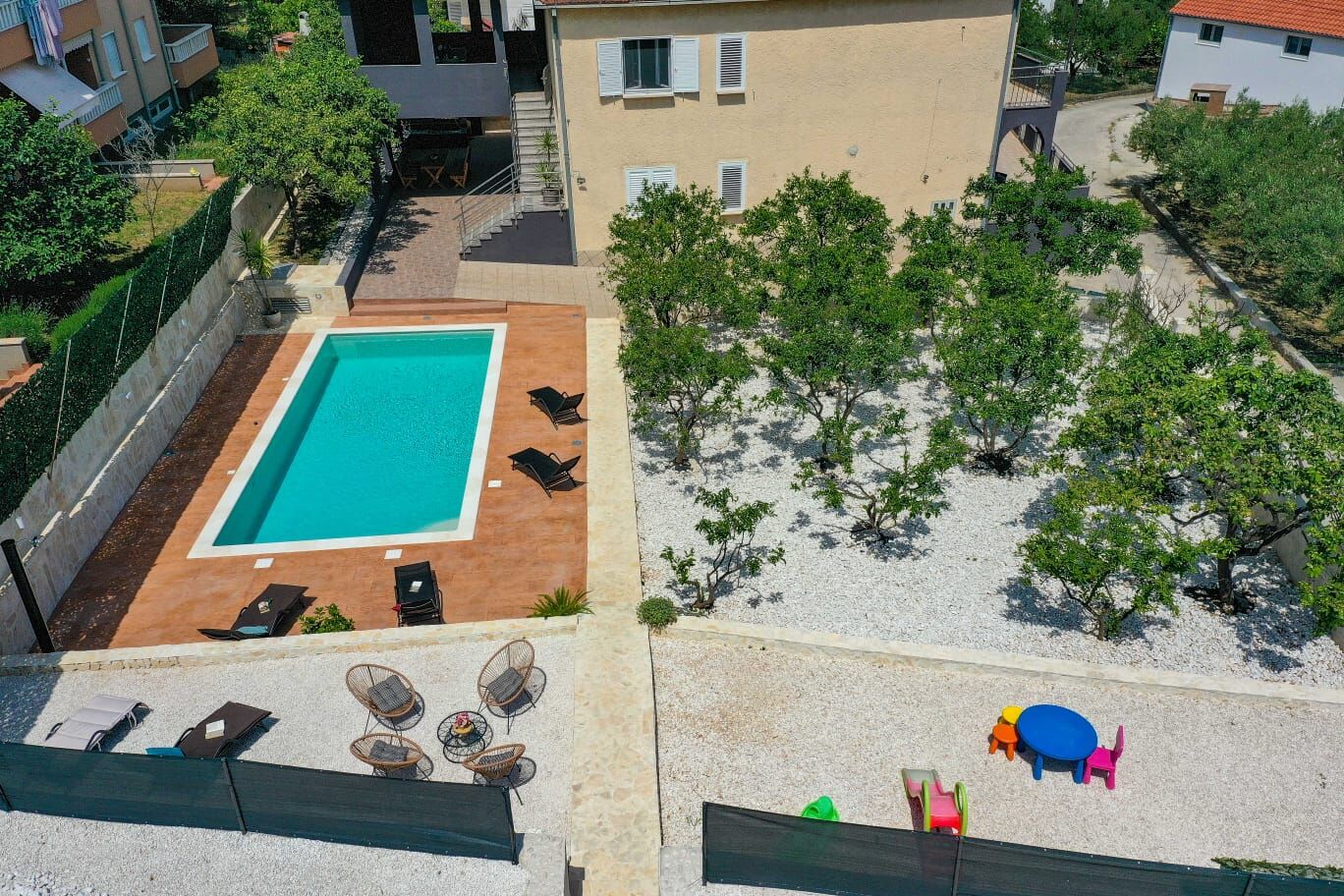Apartments Piveta 115621-A1