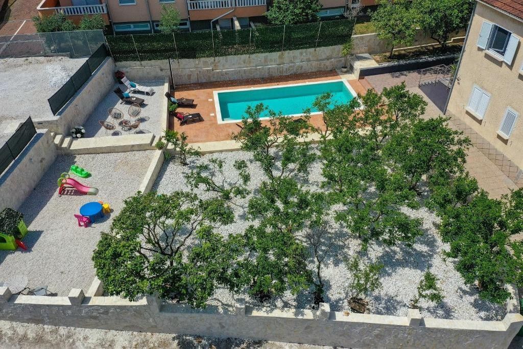 Apartments Piveta 115621-A1