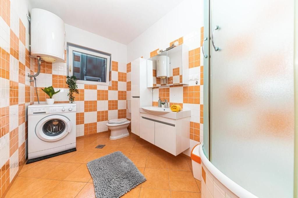 Apartments Piveta 115621-A1