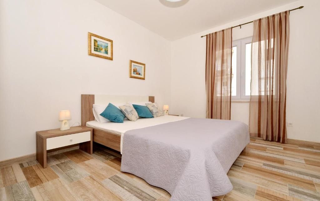 Apartments Piveta 115621-A2